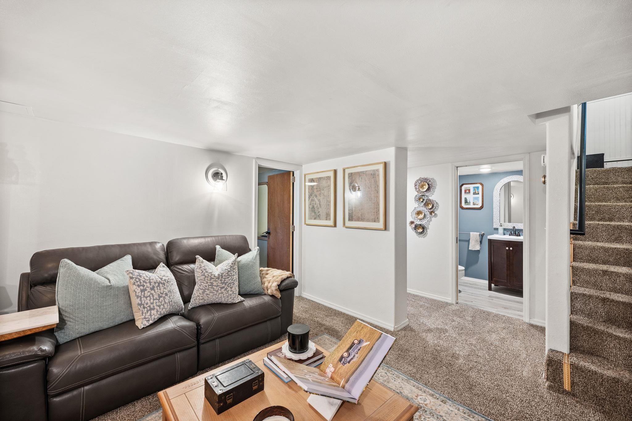 3811 E 25th Ave - Photo 16