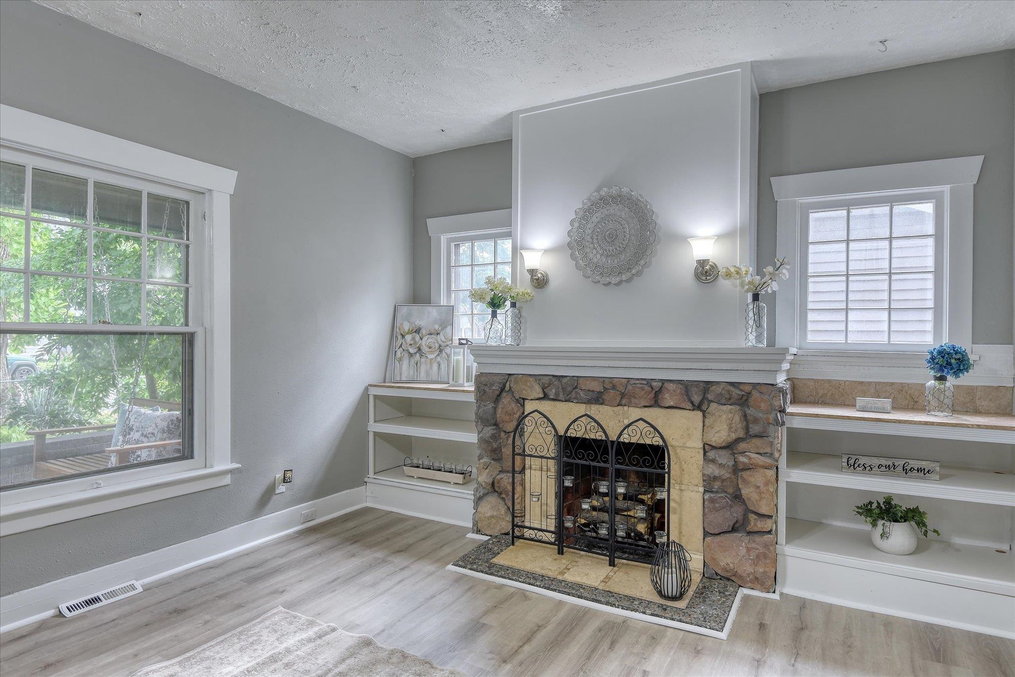 2411 E Diamond Ave - Photo 4