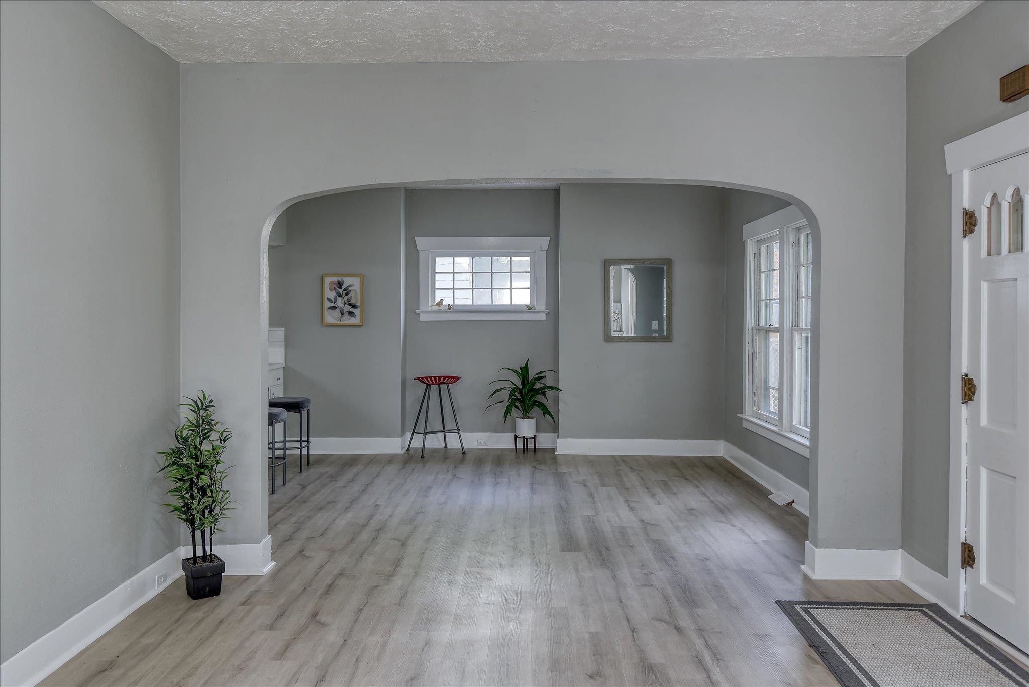 2411 E Diamond Ave - Photo 5