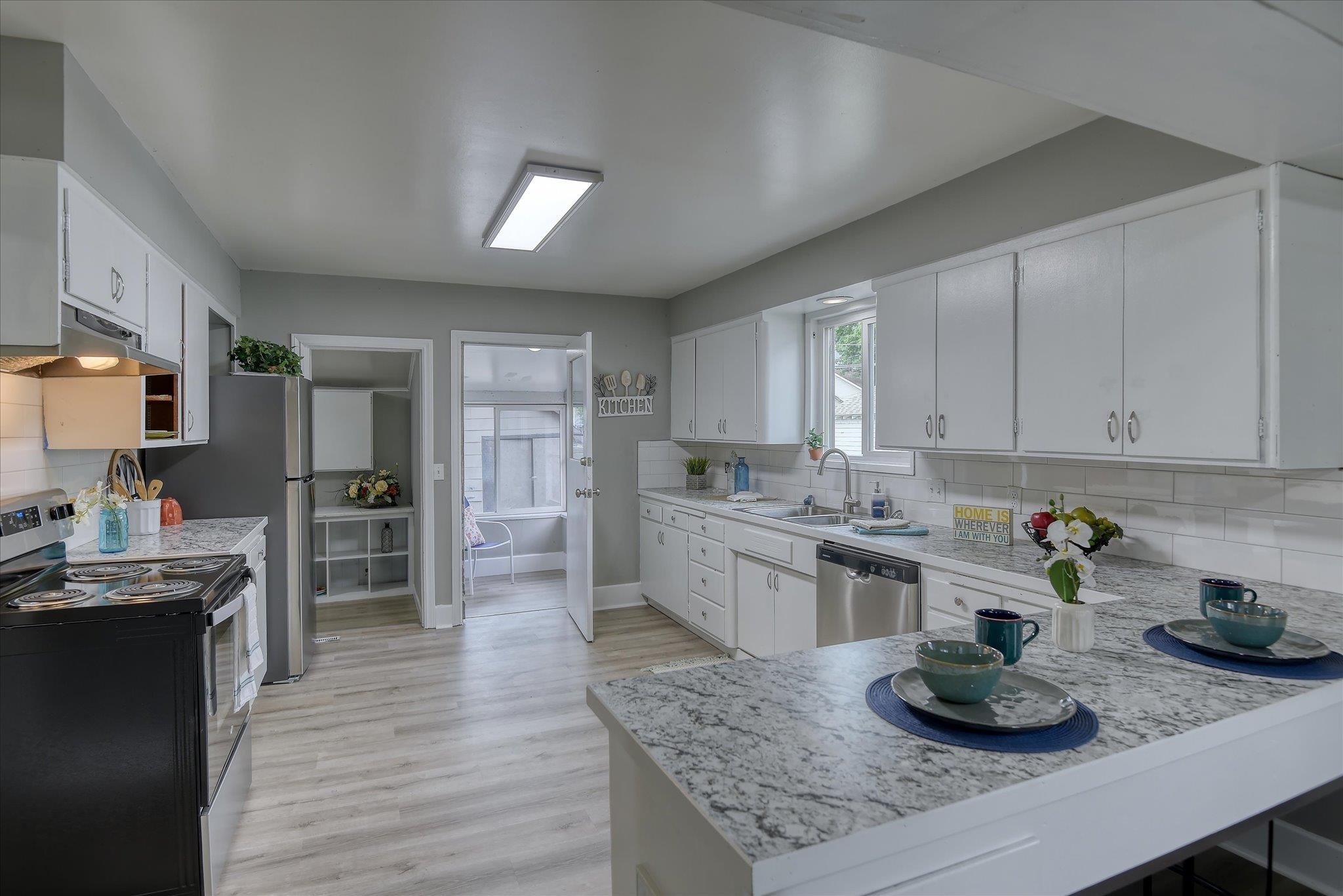 2411 E Diamond Ave - Photo 12