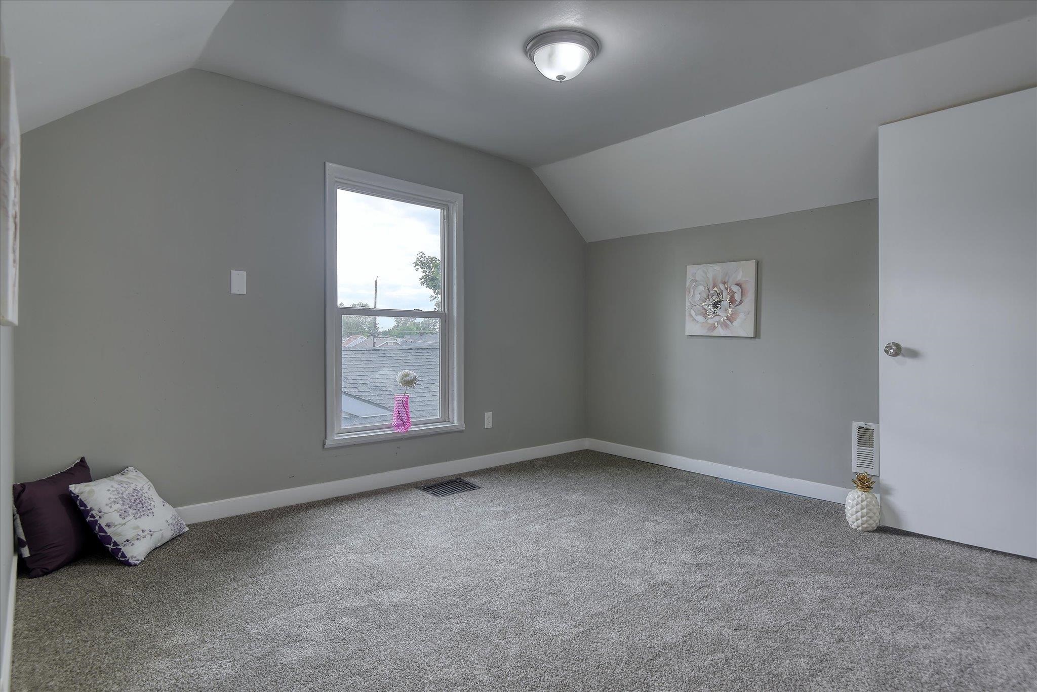 2411 E Diamond Ave - Photo 27