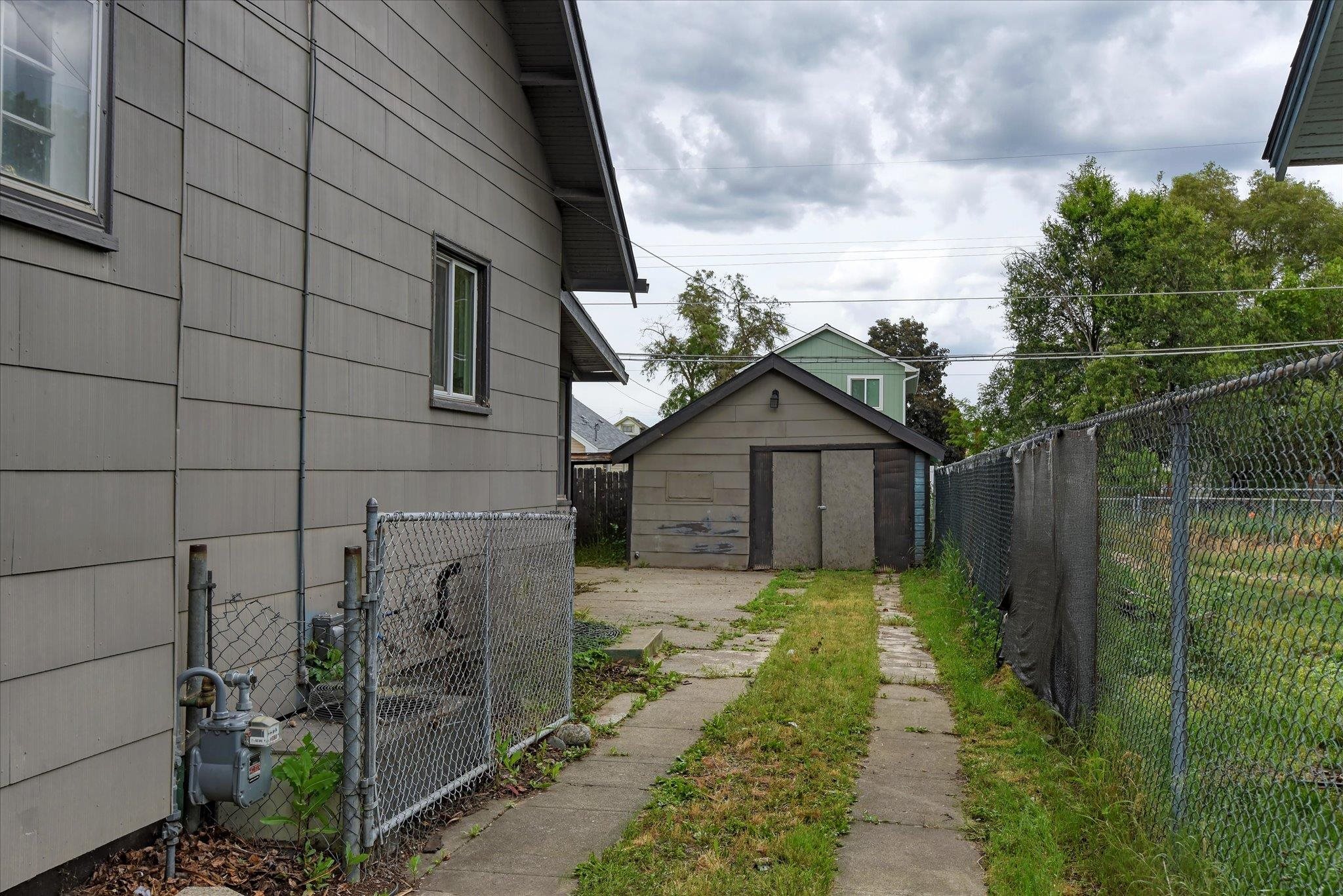2411 E Diamond Ave - Photo 38