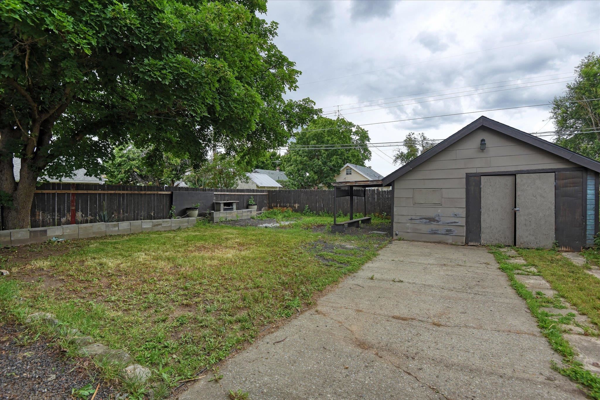 2411 E Diamond Ave - Photo 36