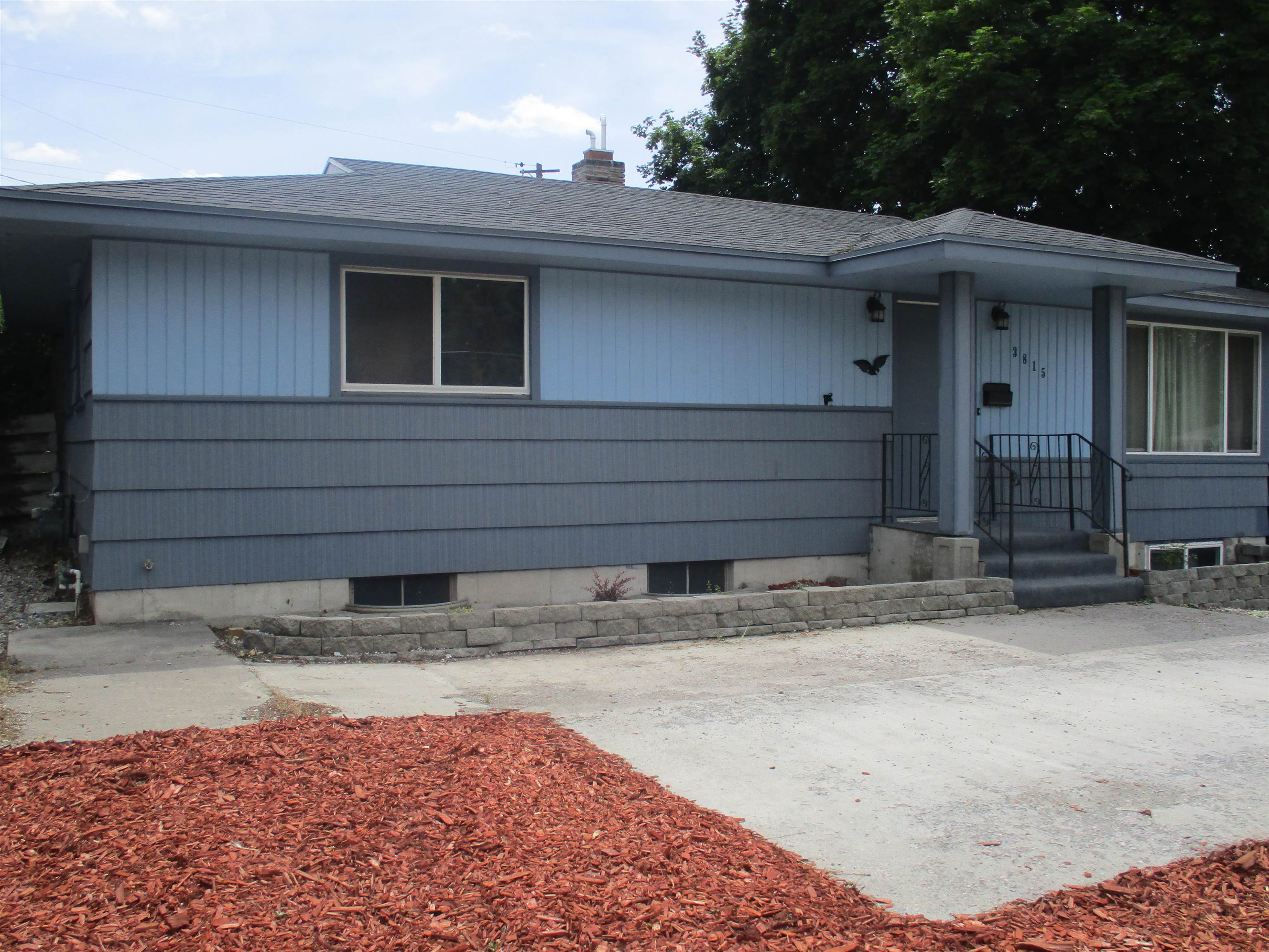 3815 W FRANCIS St - Photo 2