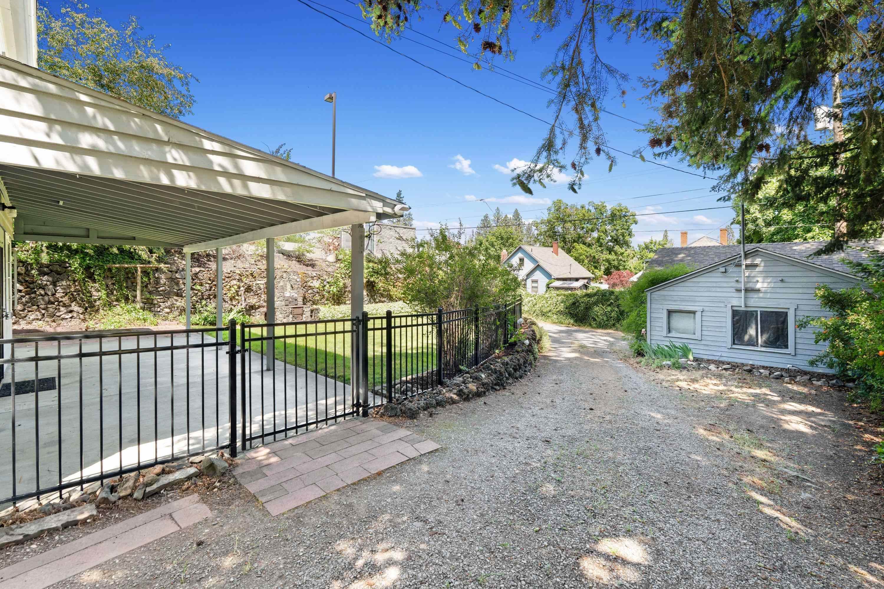 3215 E 17TH Ave - Photo 44