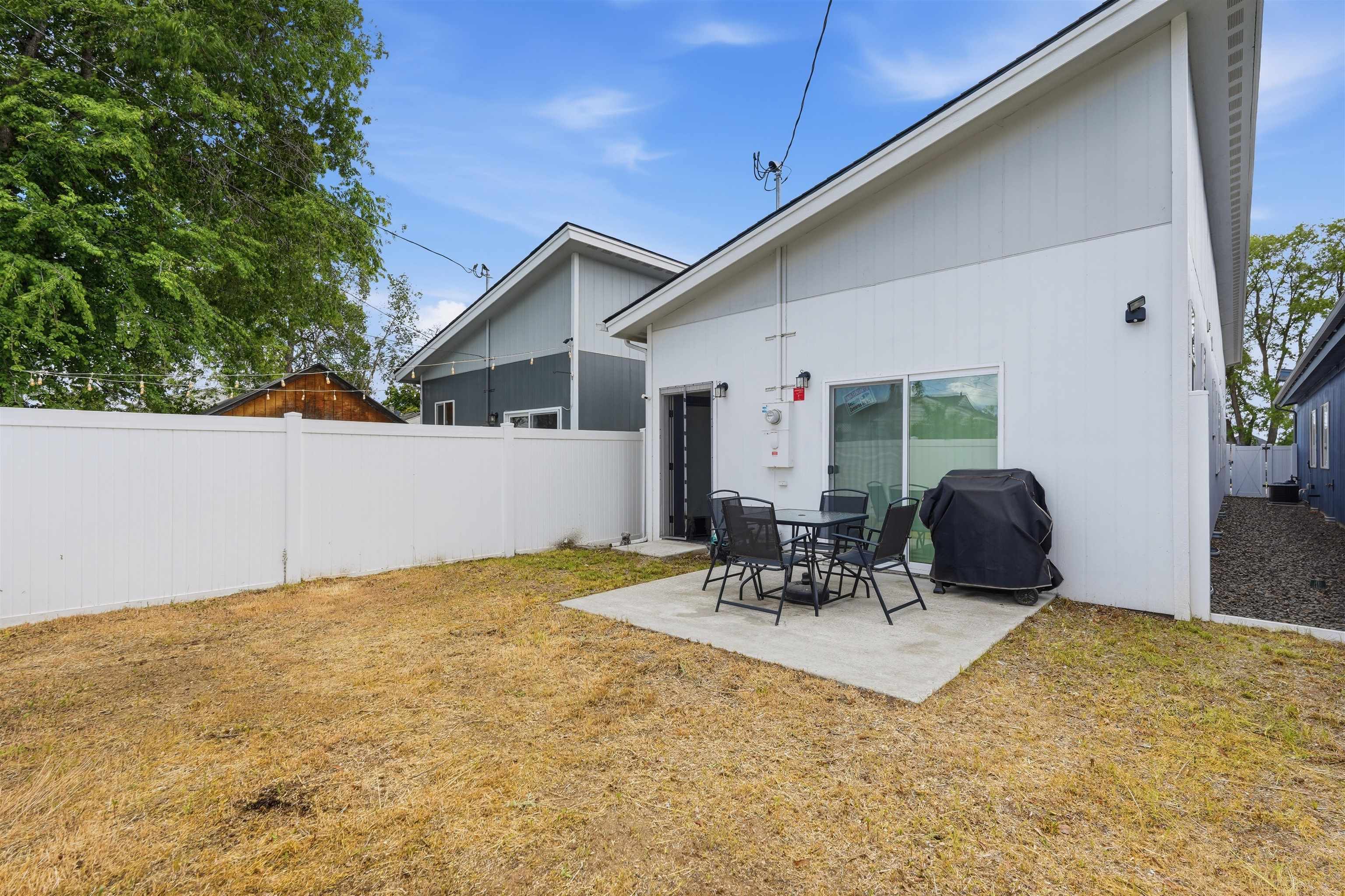 2303 E Longfellow Ave - Photo 10
