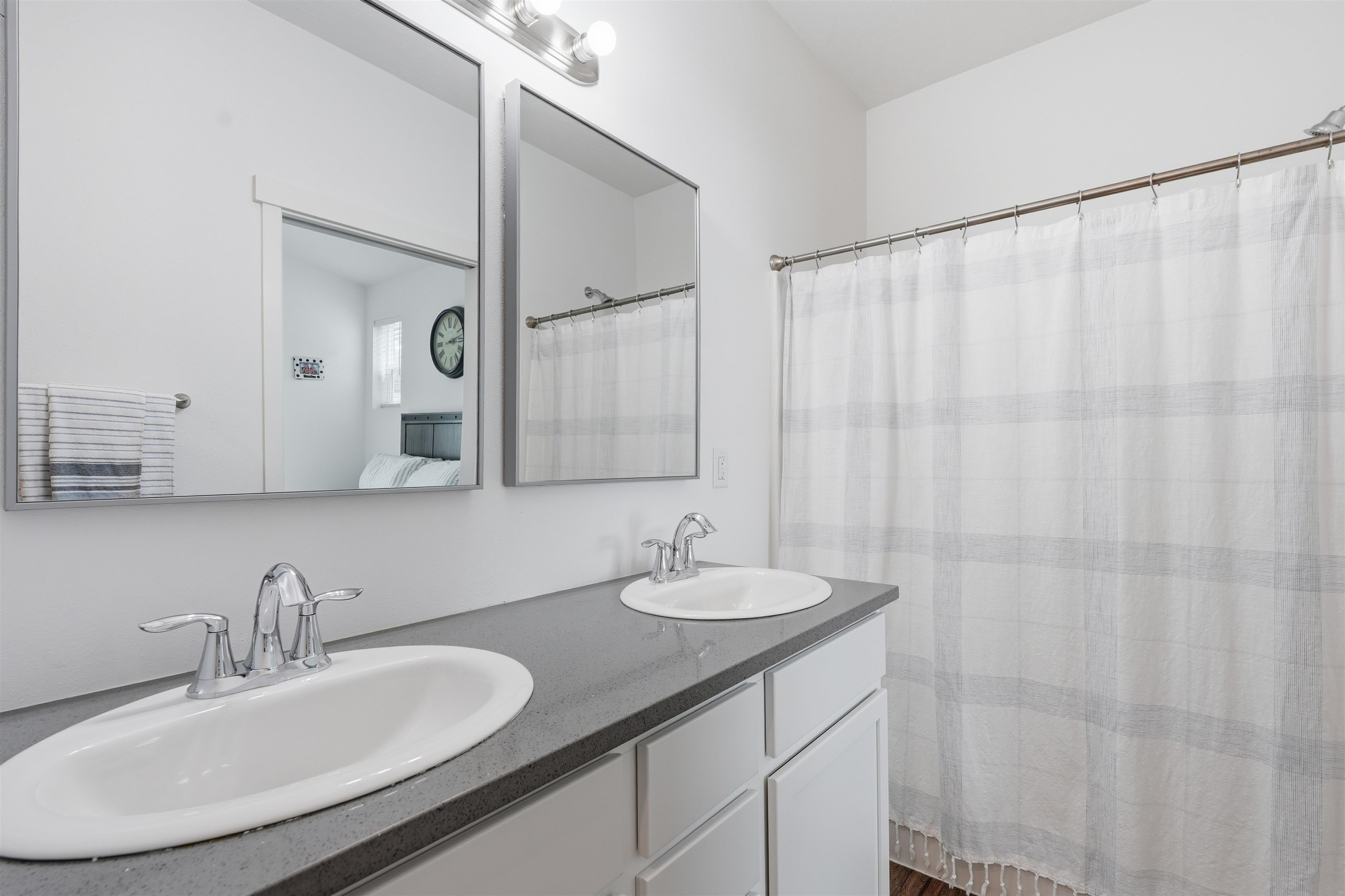 2303 E Longfellow Ave - Photo 15