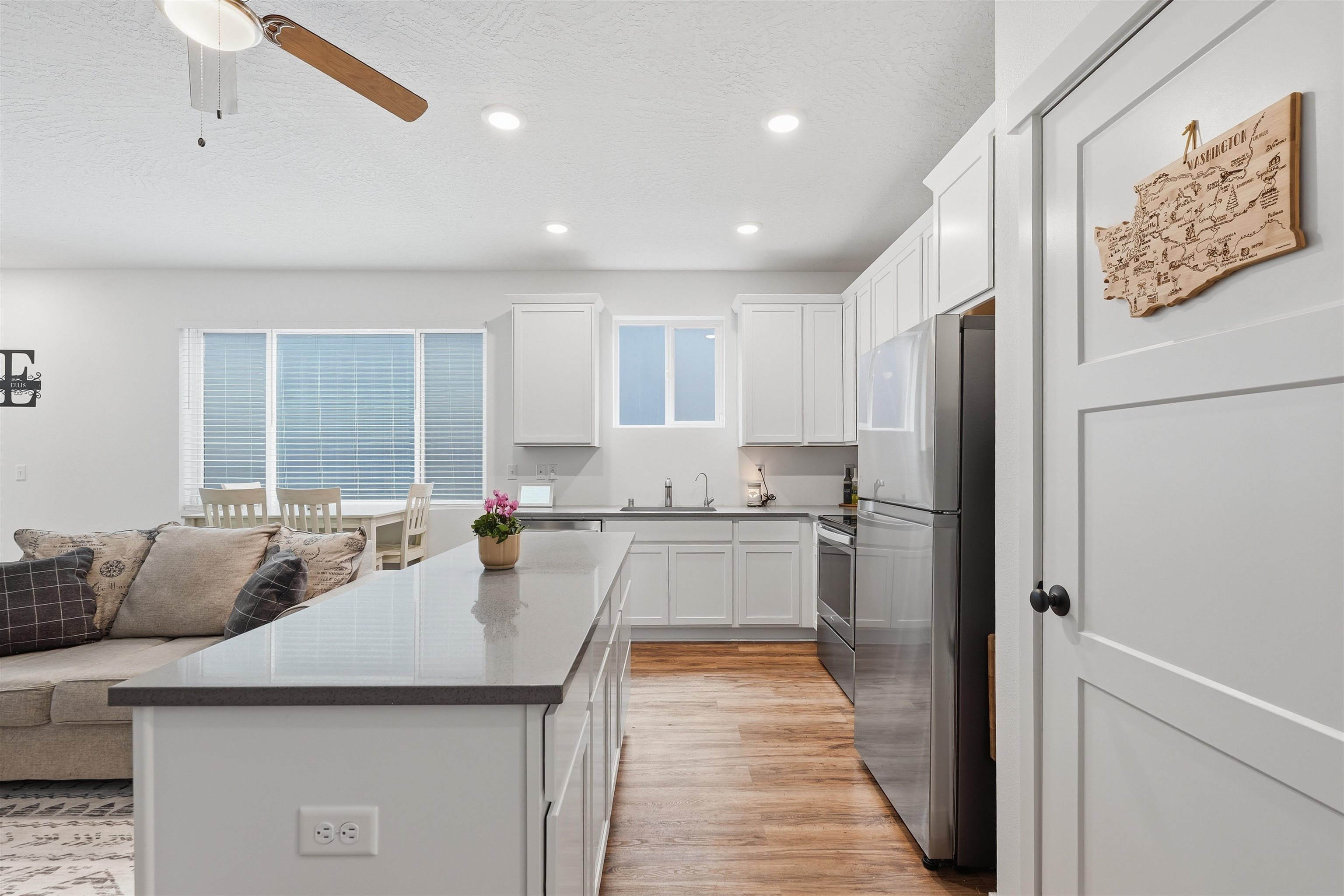 2303 E Longfellow Ave - Photo 19