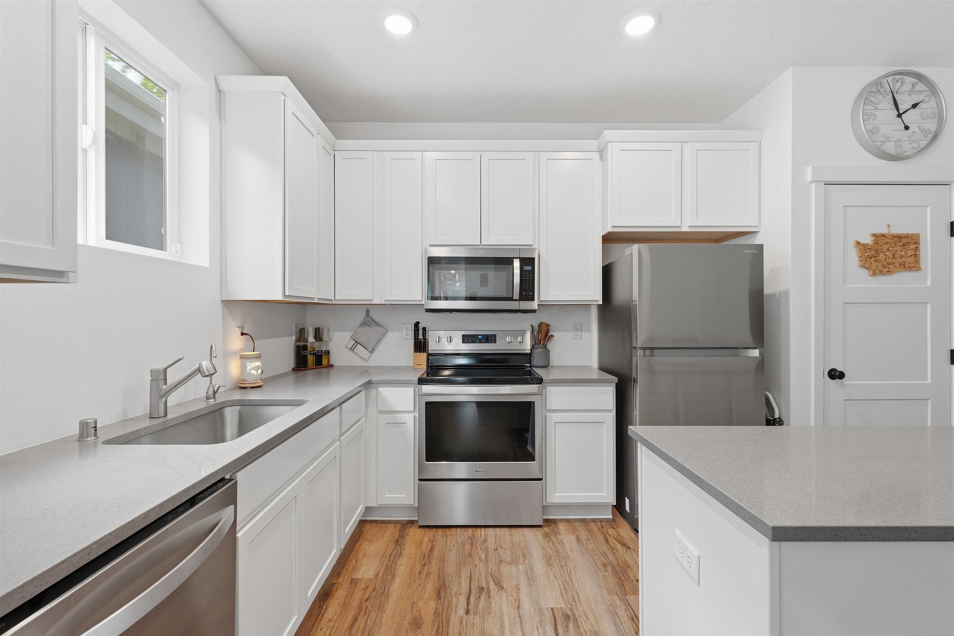 2303 E Longfellow Ave - Photo 21
