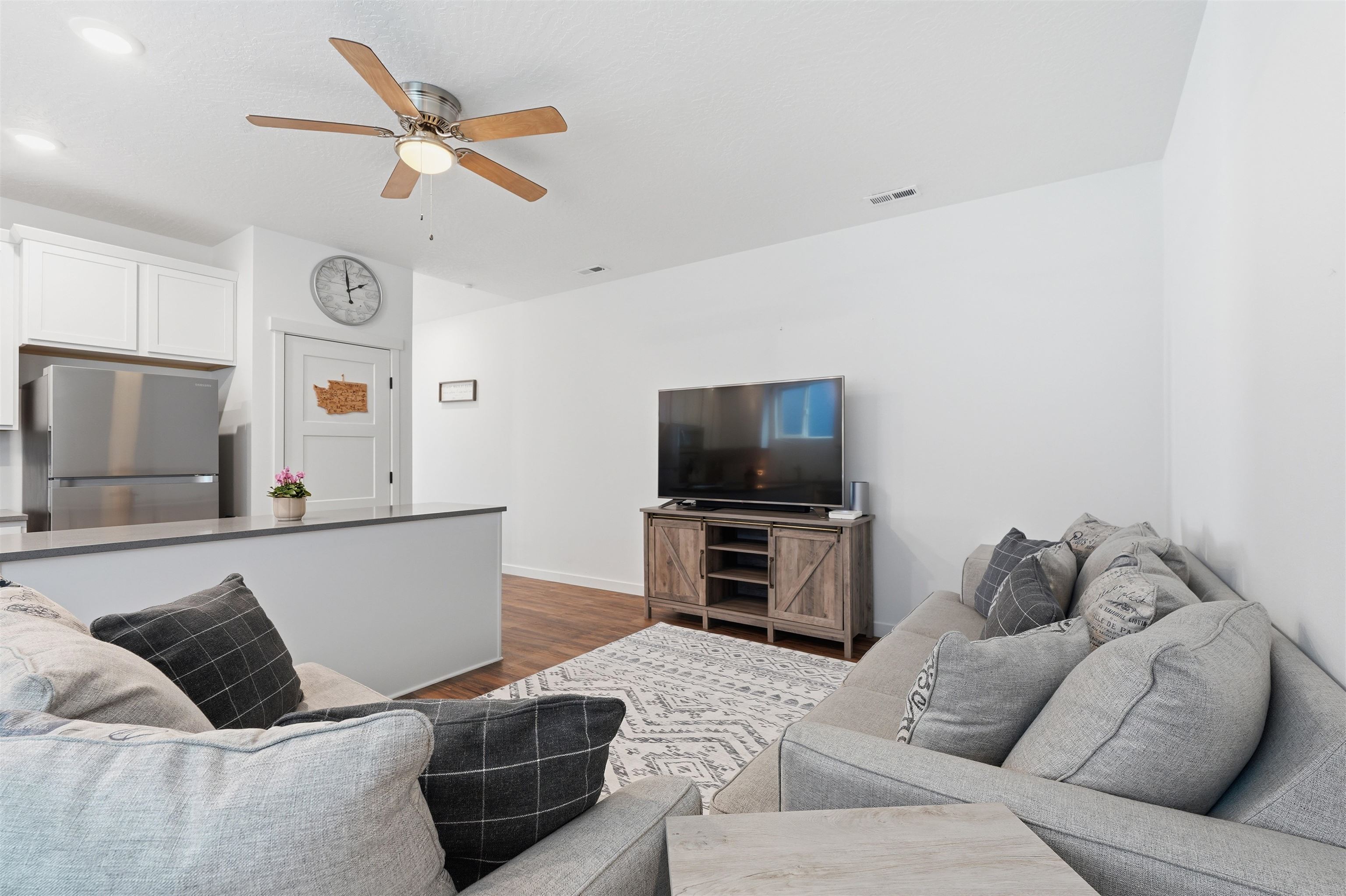 2303 E Longfellow Ave - Photo 26
