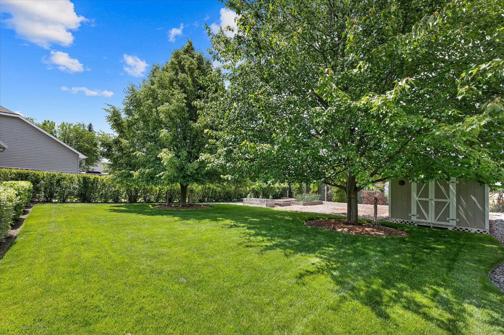 1621 N Edgerton Ct - Photo 24