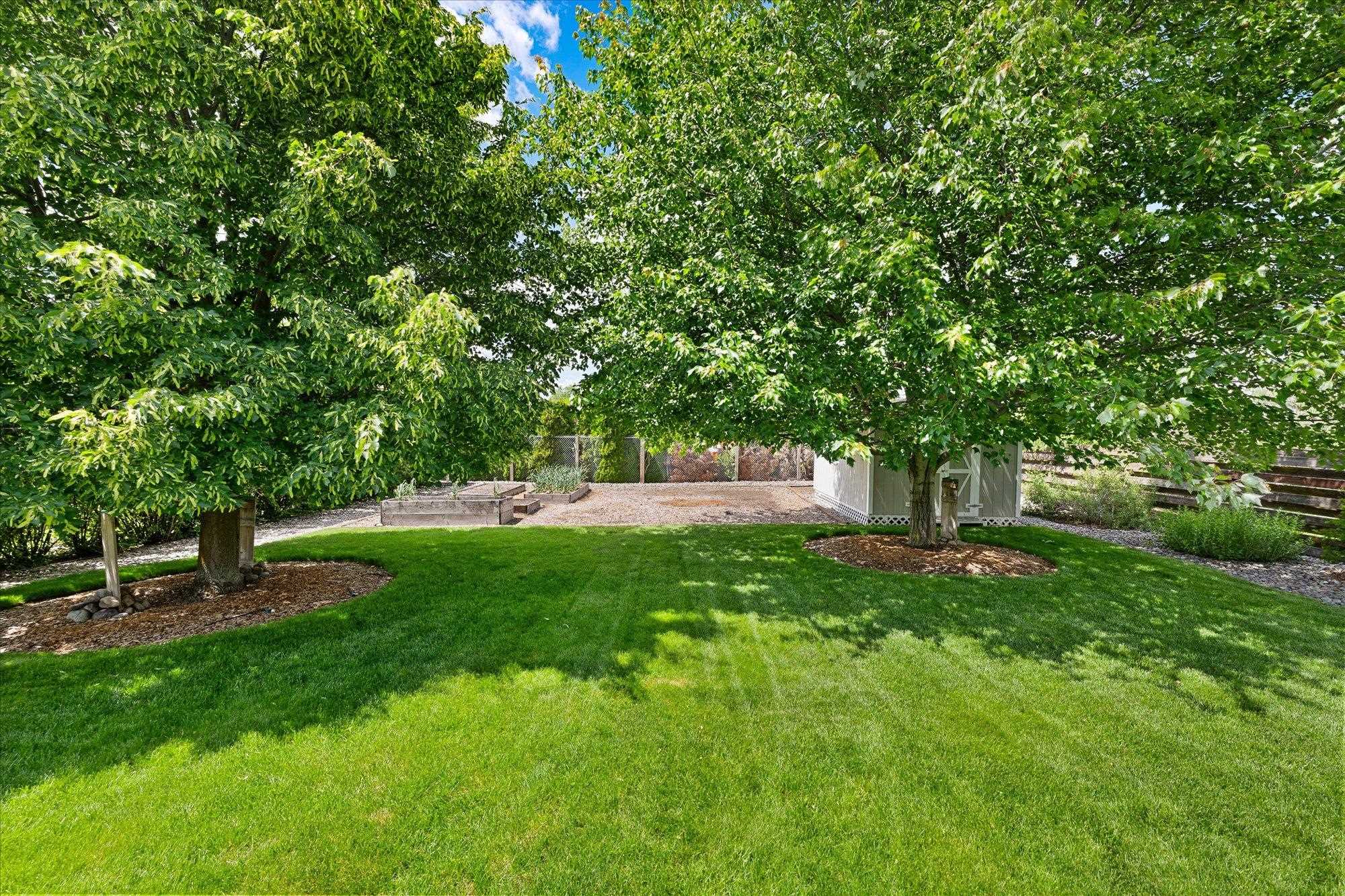 1621 N Edgerton Ct - Photo 25
