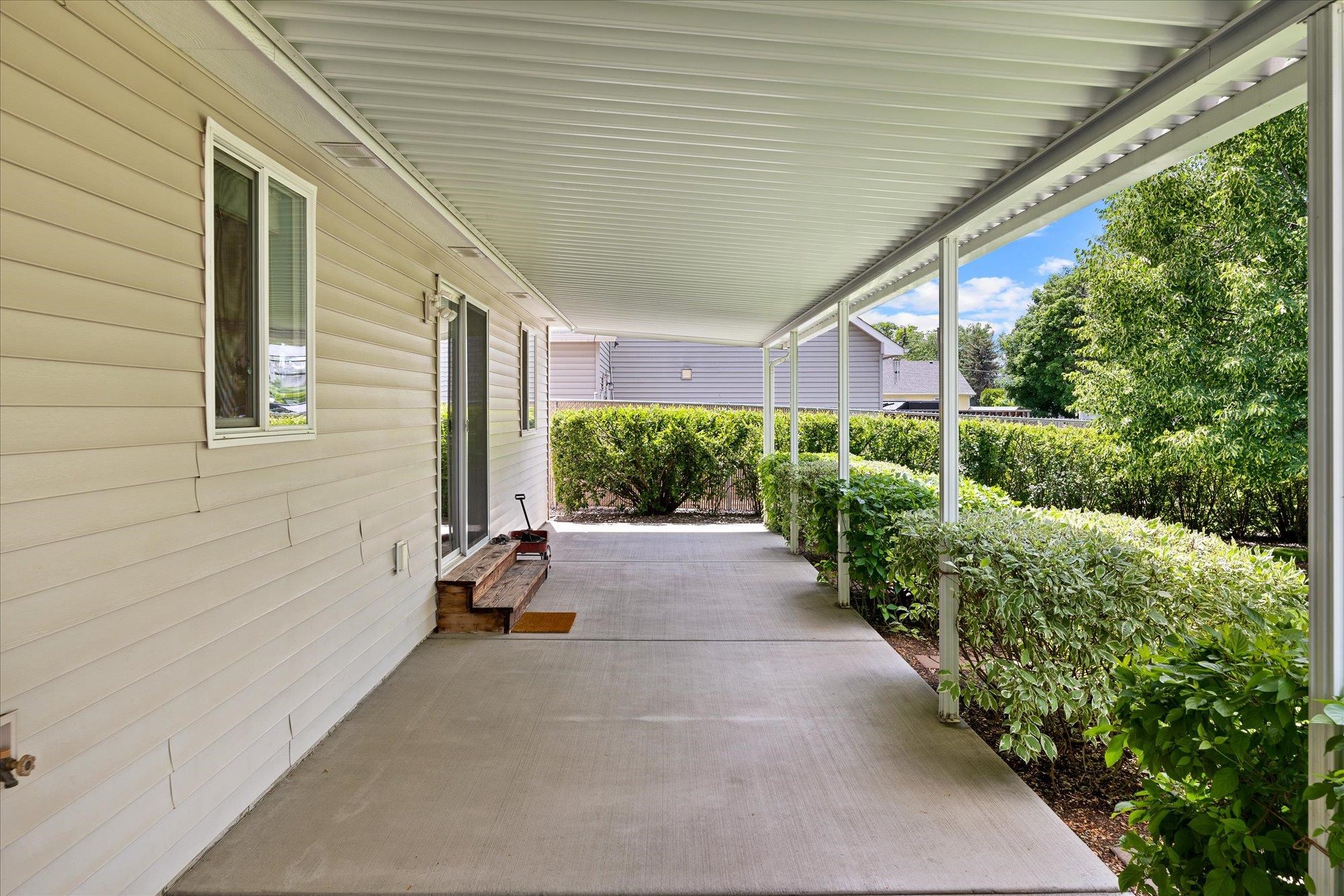 1621 N Edgerton Ct - Photo 22