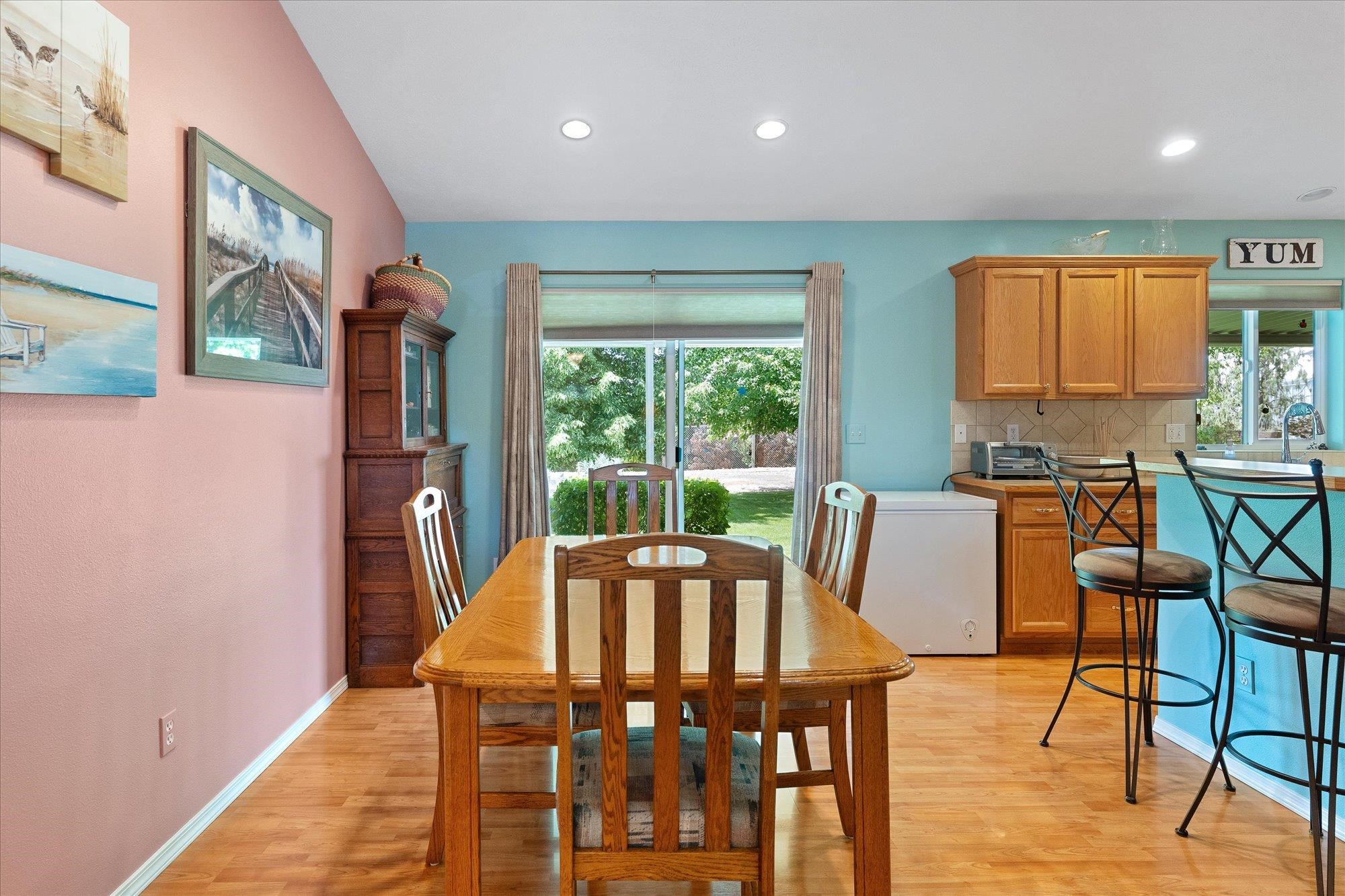 1621 N Edgerton Ct - Photo 6