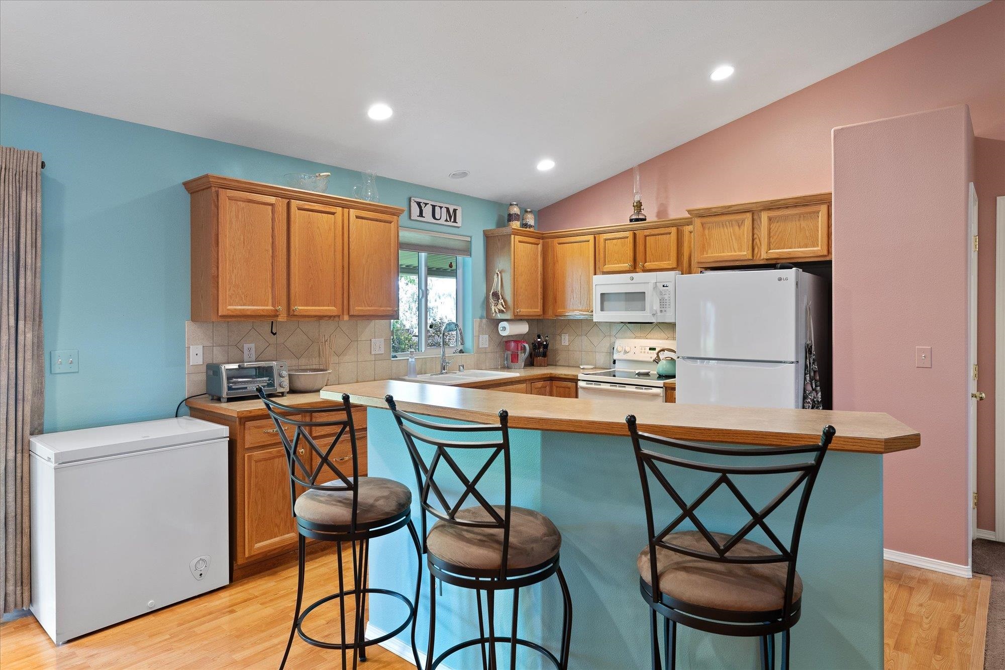 1621 N Edgerton Ct - Photo 10