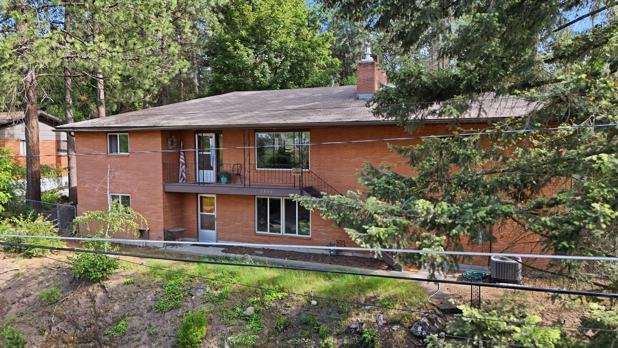 3806 E 17th Ave - Photo 2