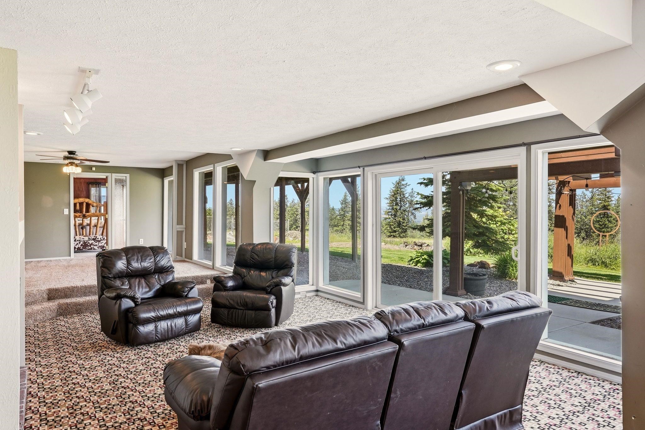 7217 E UHLIG Rd - Photo 25