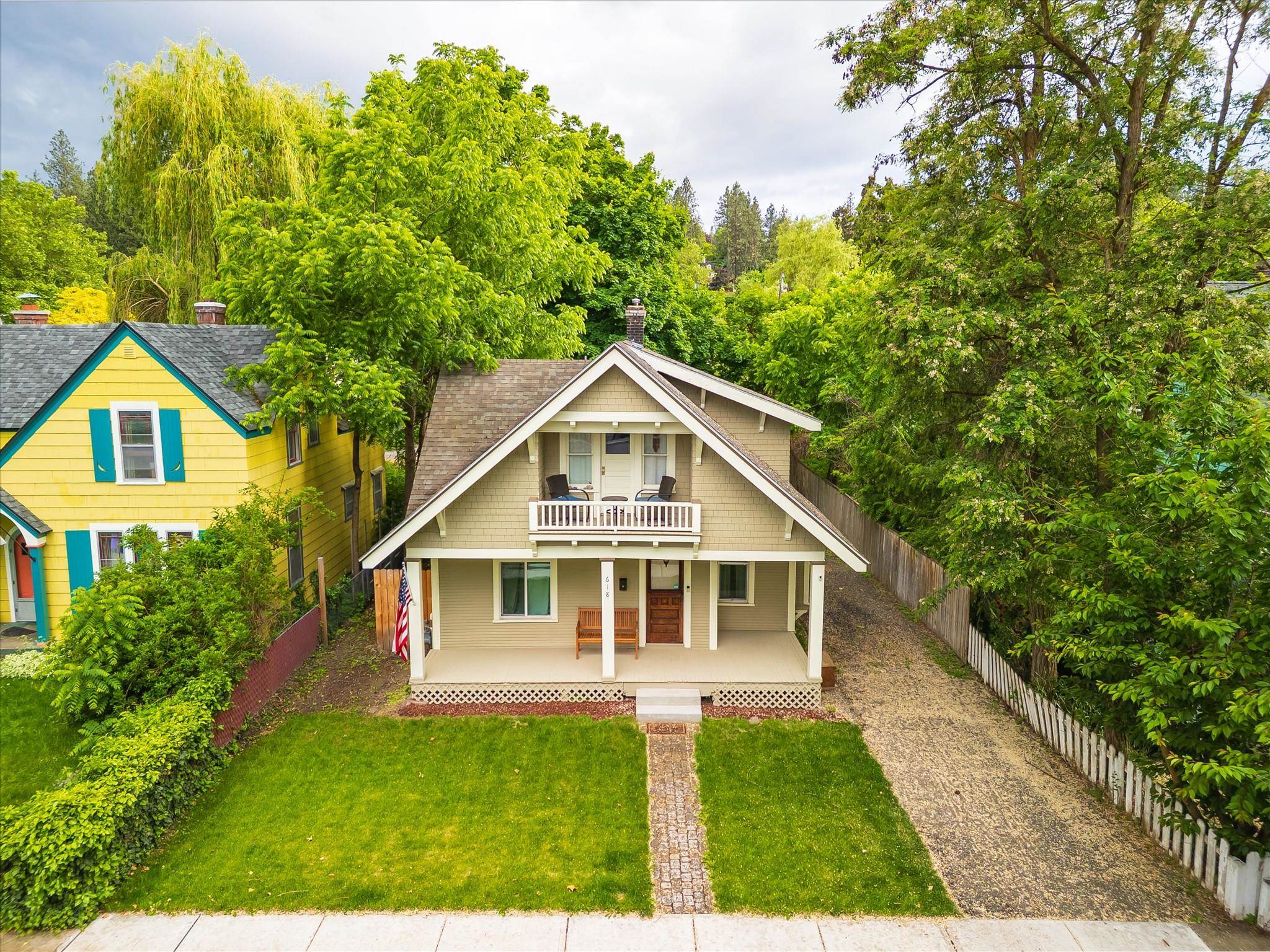 618 E 9th Ave - Photo 1