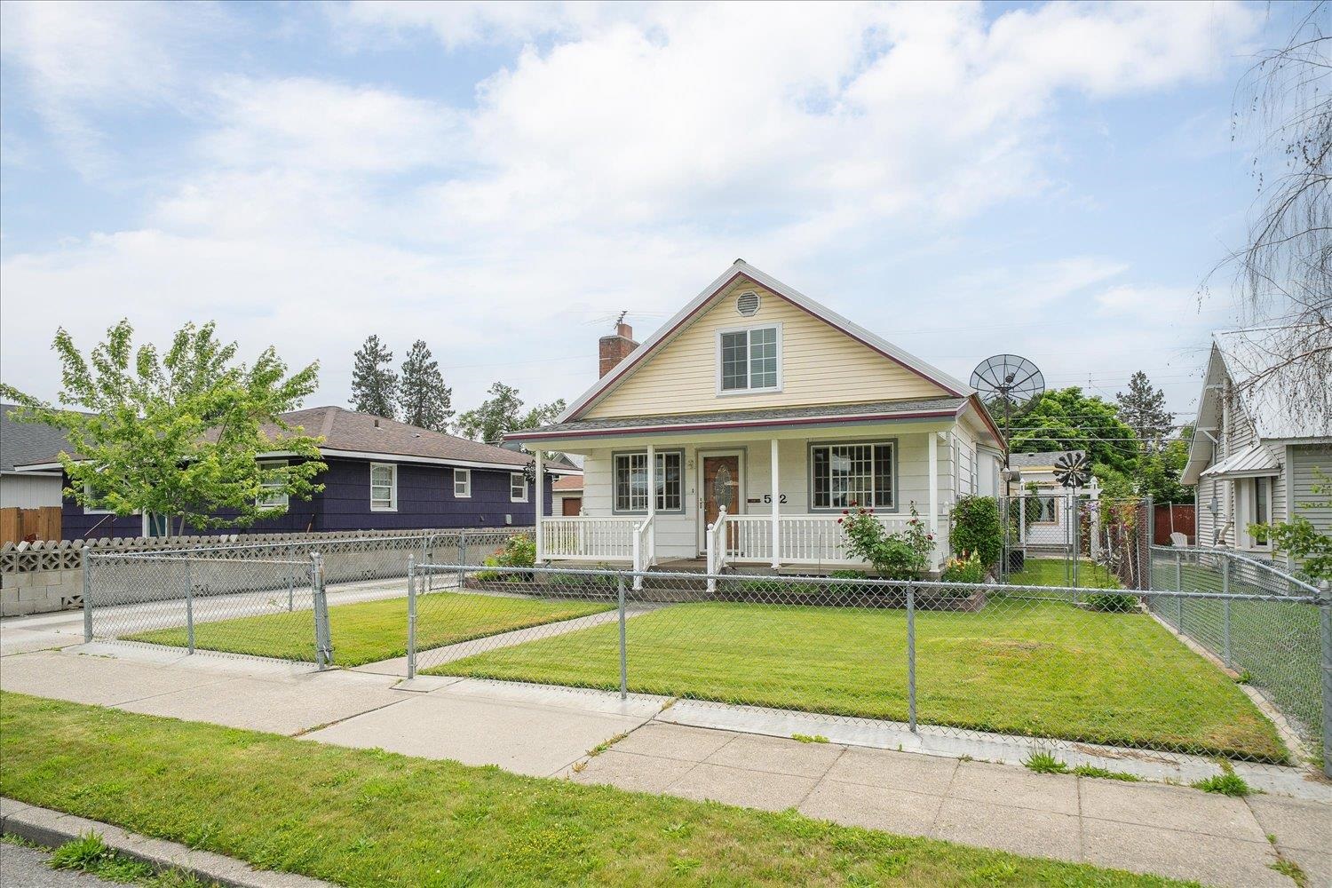 532 E Heroy Ave - Photo 1