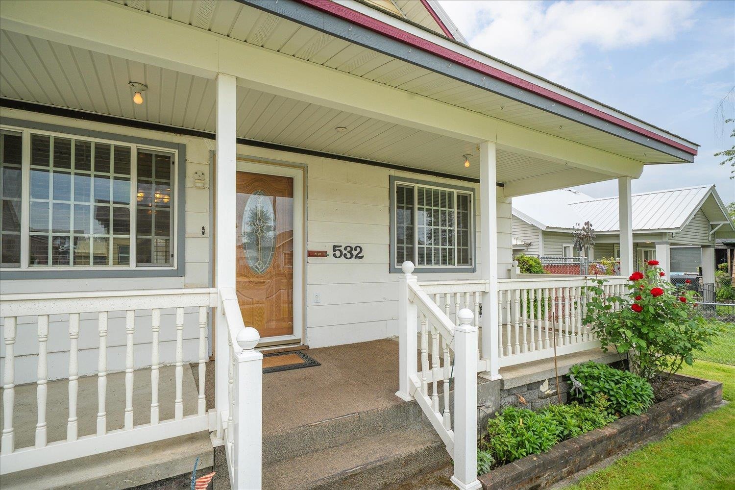 532 E Heroy Ave - Photo 3