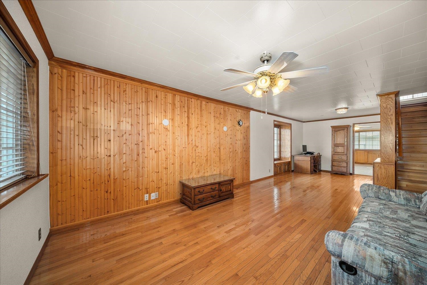 532 E Heroy Ave - Photo 6