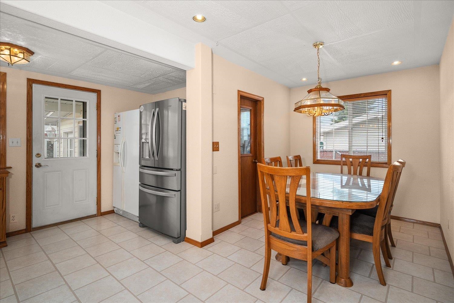532 E Heroy Ave - Photo 15