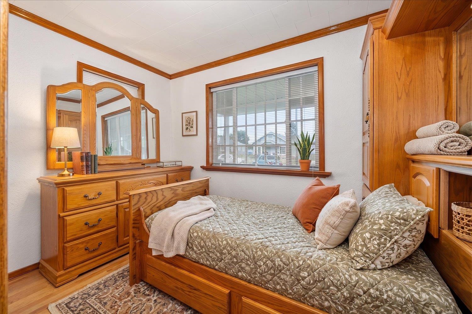 532 E Heroy Ave - Photo 18