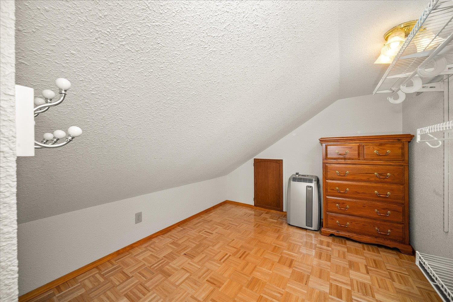532 E Heroy Ave - Photo 24