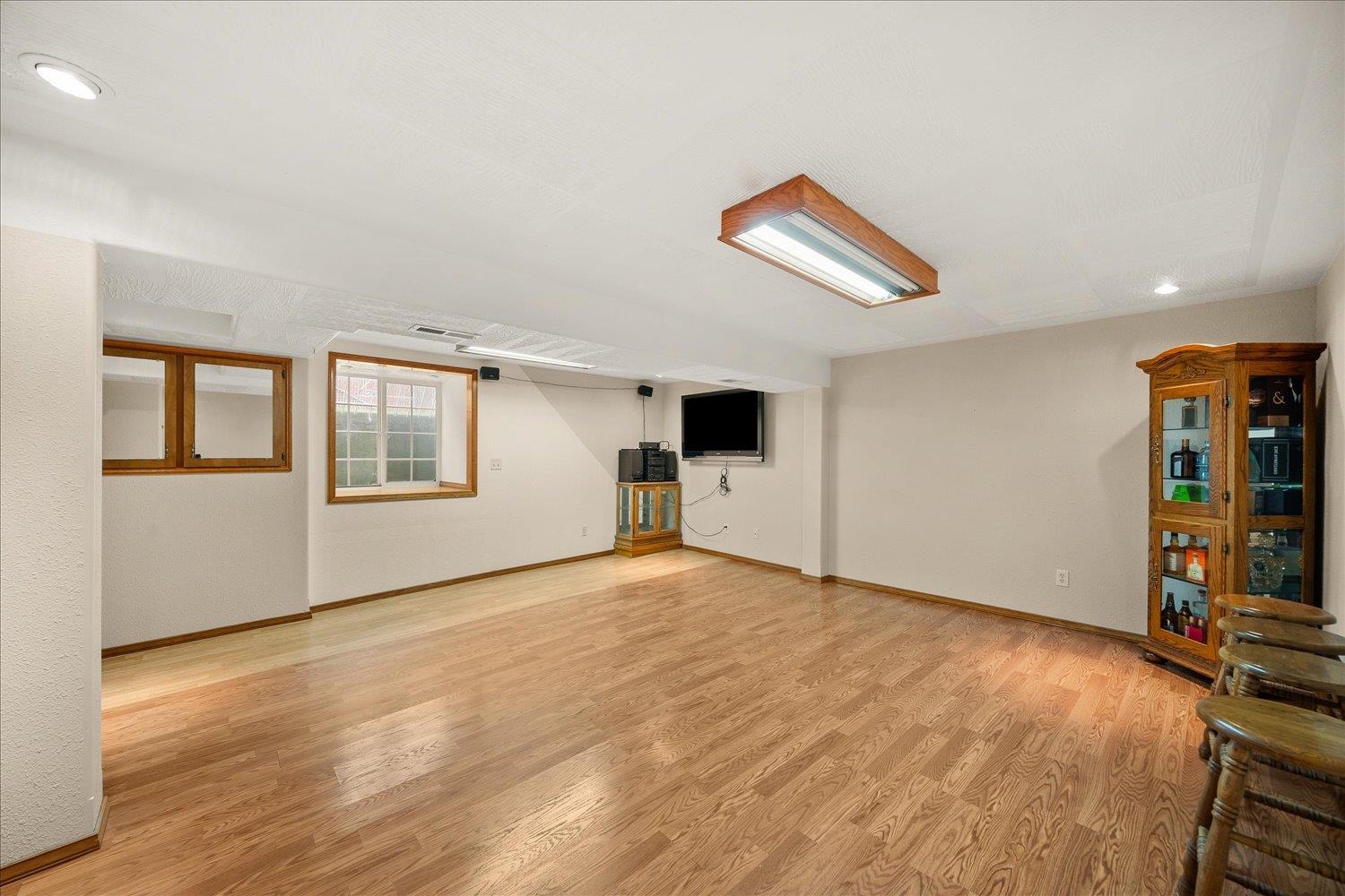 532 E Heroy Ave - Photo 33