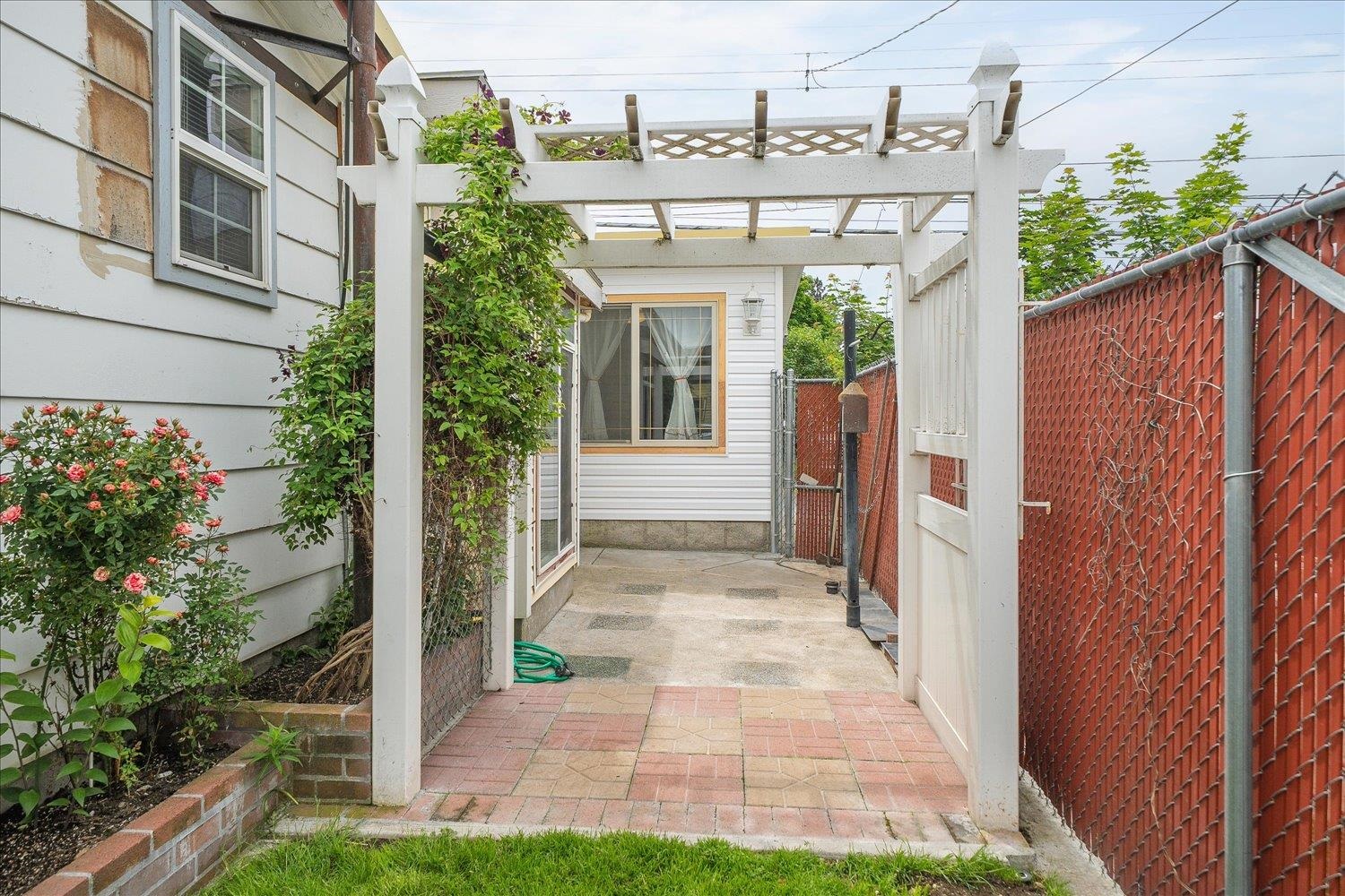 532 E Heroy Ave - Photo 48