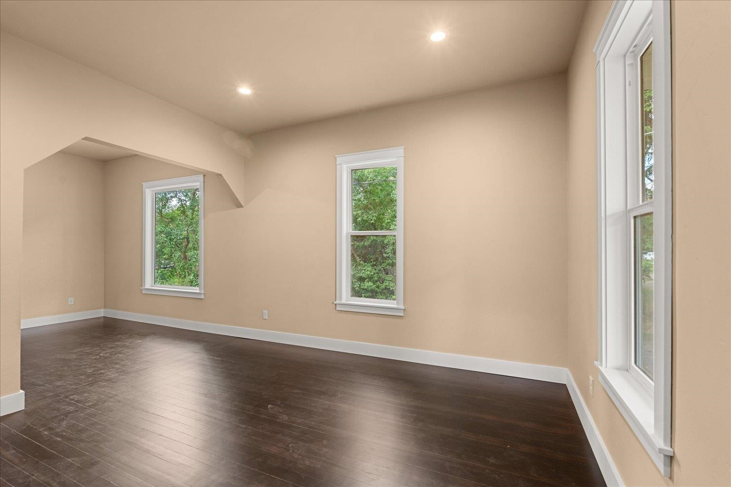 16647 N Oregon St - Photo 4