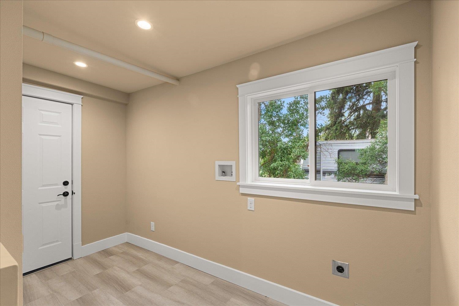 16647 N Oregon St - Photo 10