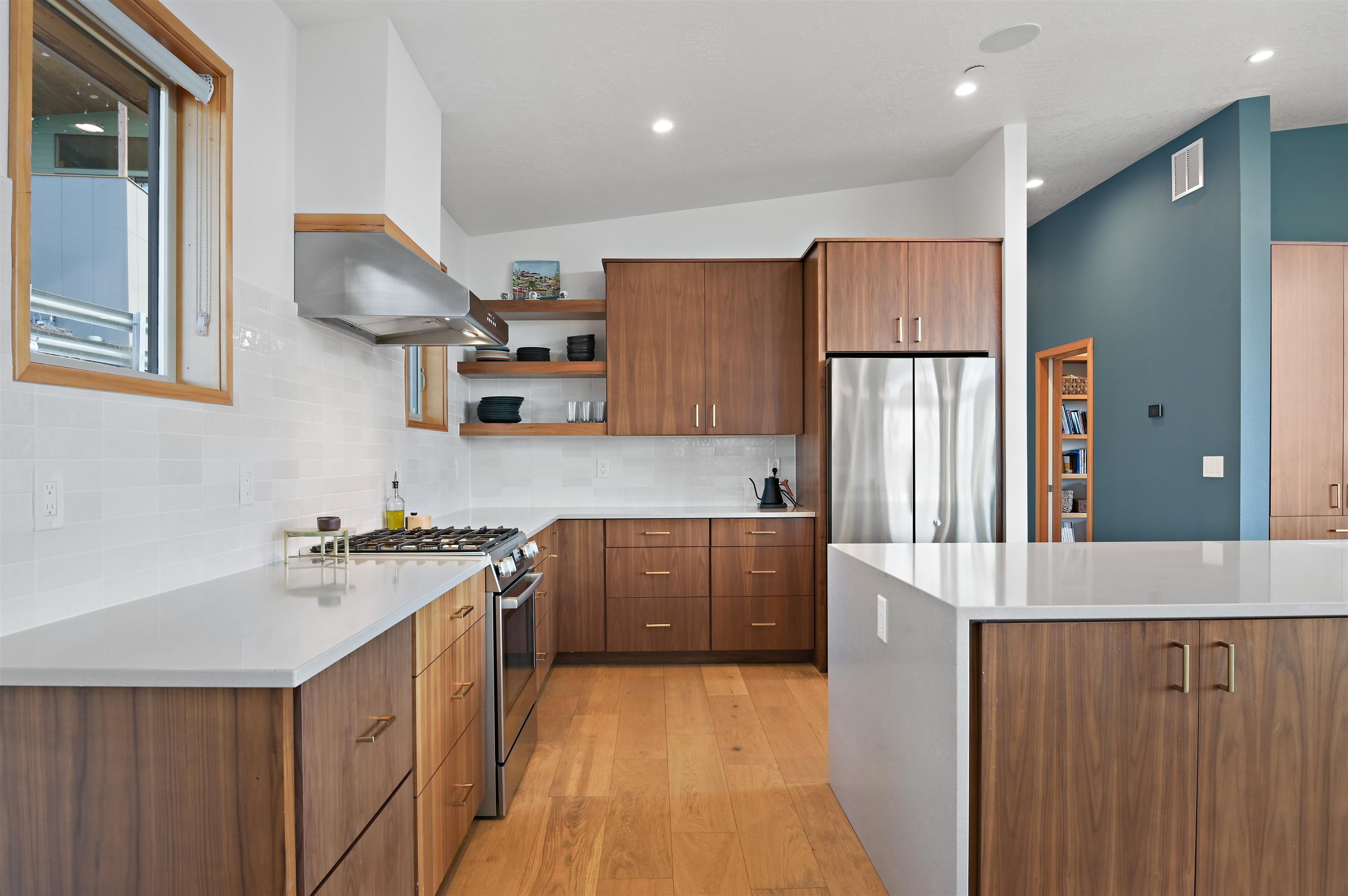 2336 W 1st Ave - Photo 13