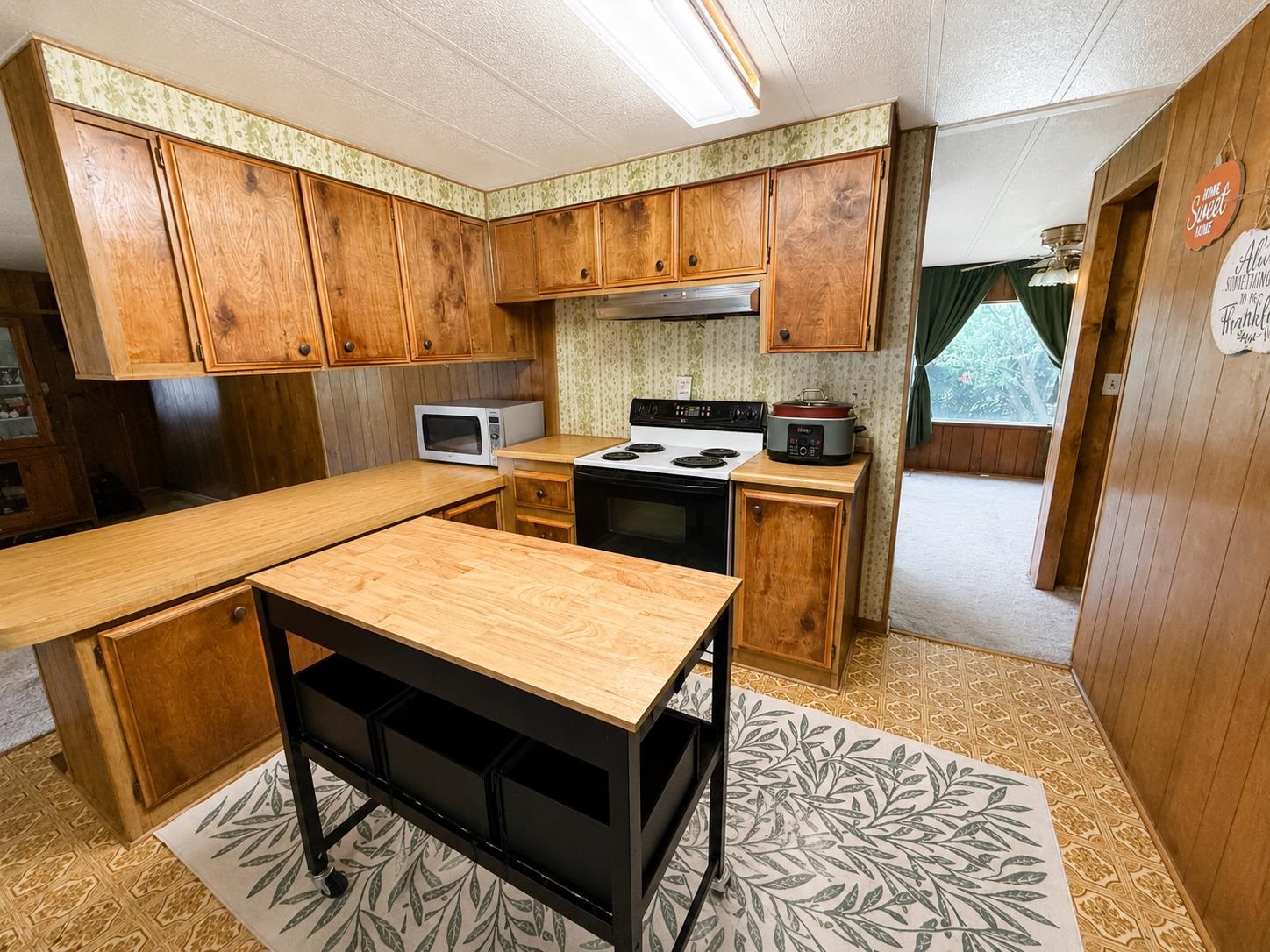 204 E Oak St - Photo 14