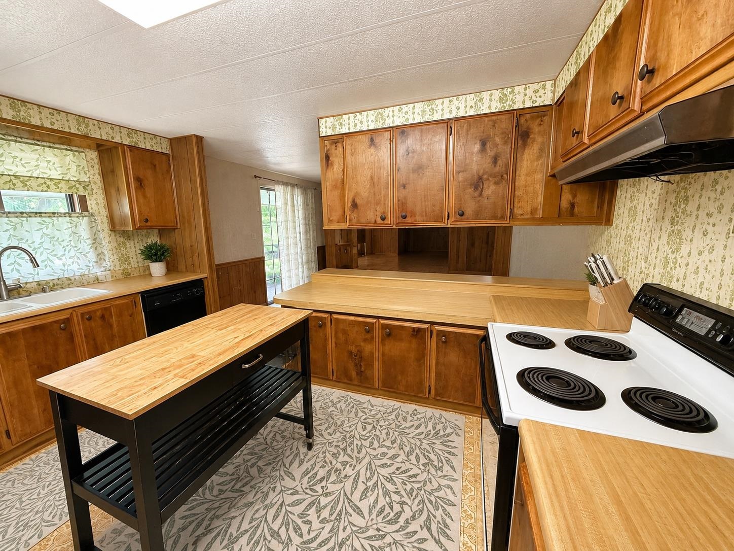 204 E Oak St - Photo 16