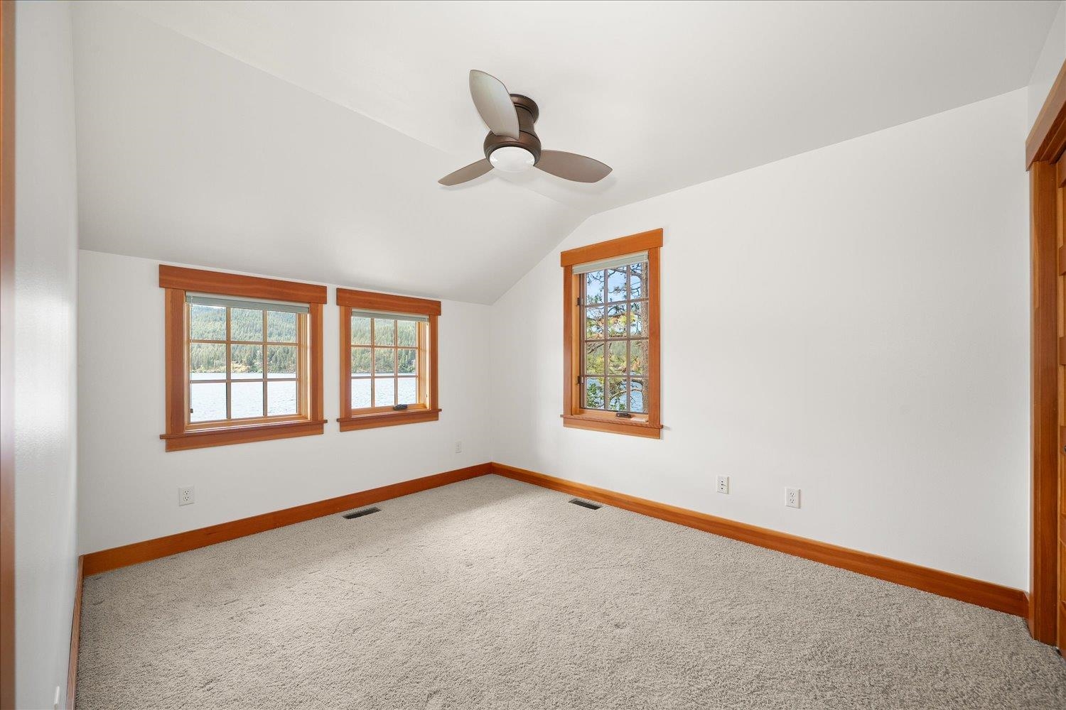 1014 S Lakeside Rd - Photo 33