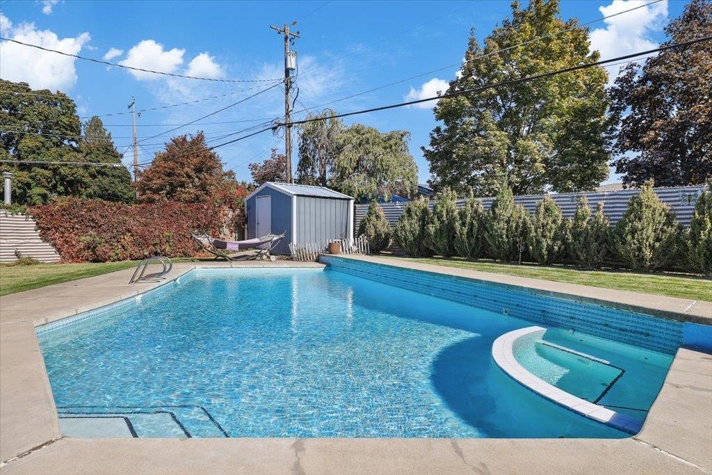 6706 N Drumheller St - Photo 23