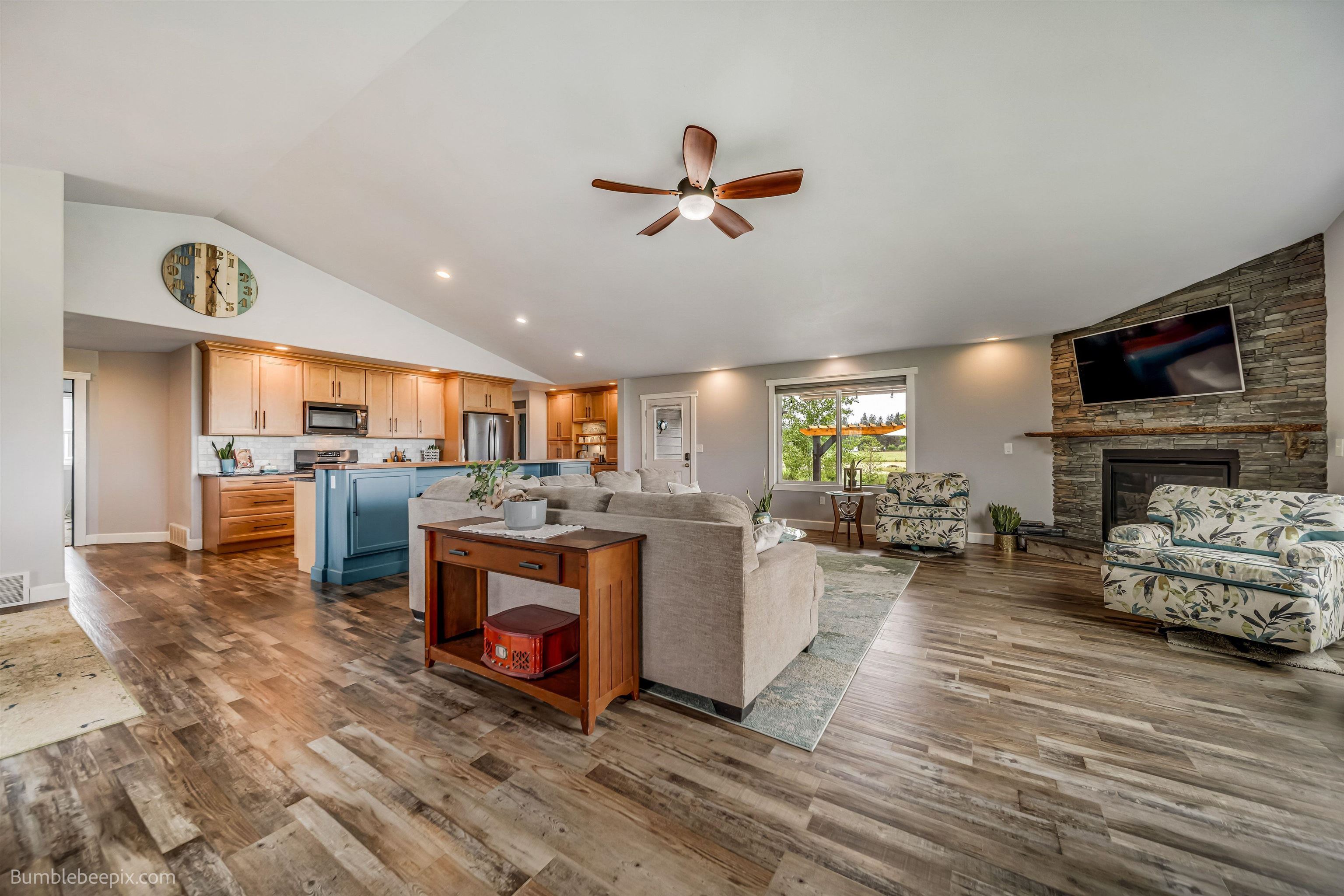 21407 N Spotted Rd - Photo 4