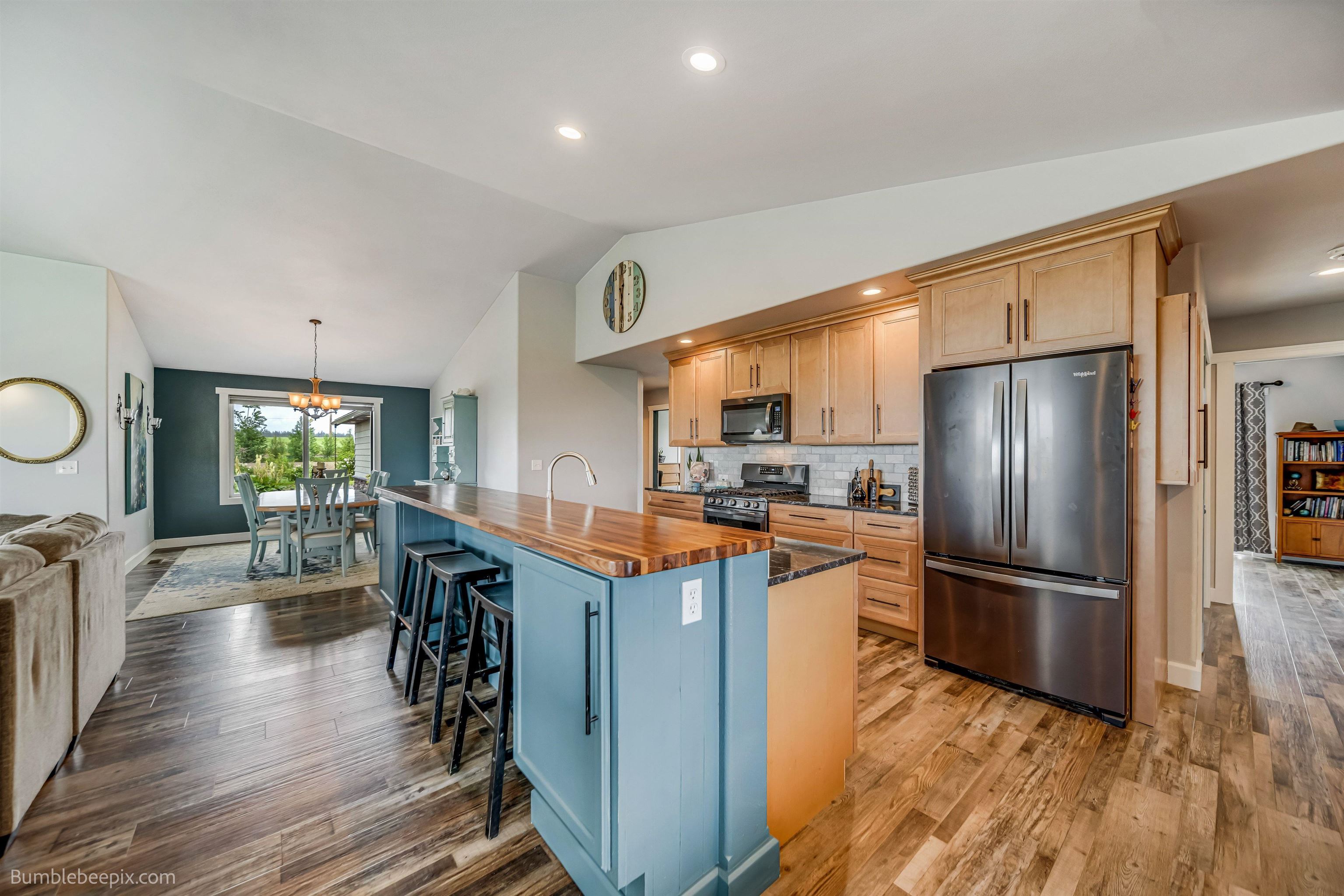 21407 N Spotted Rd - Photo 7