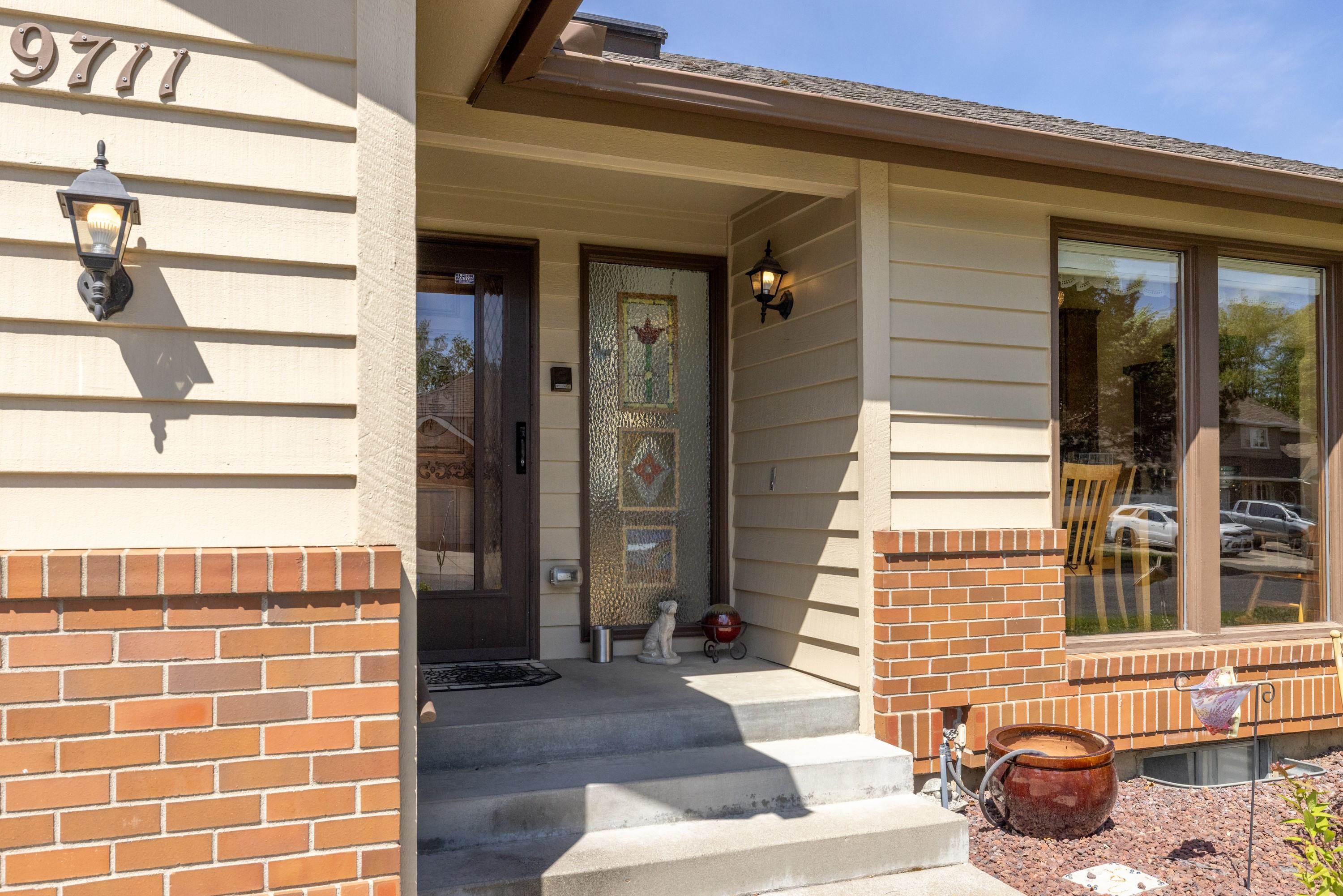 9711 N Ridgecrest Dr - Photo 3