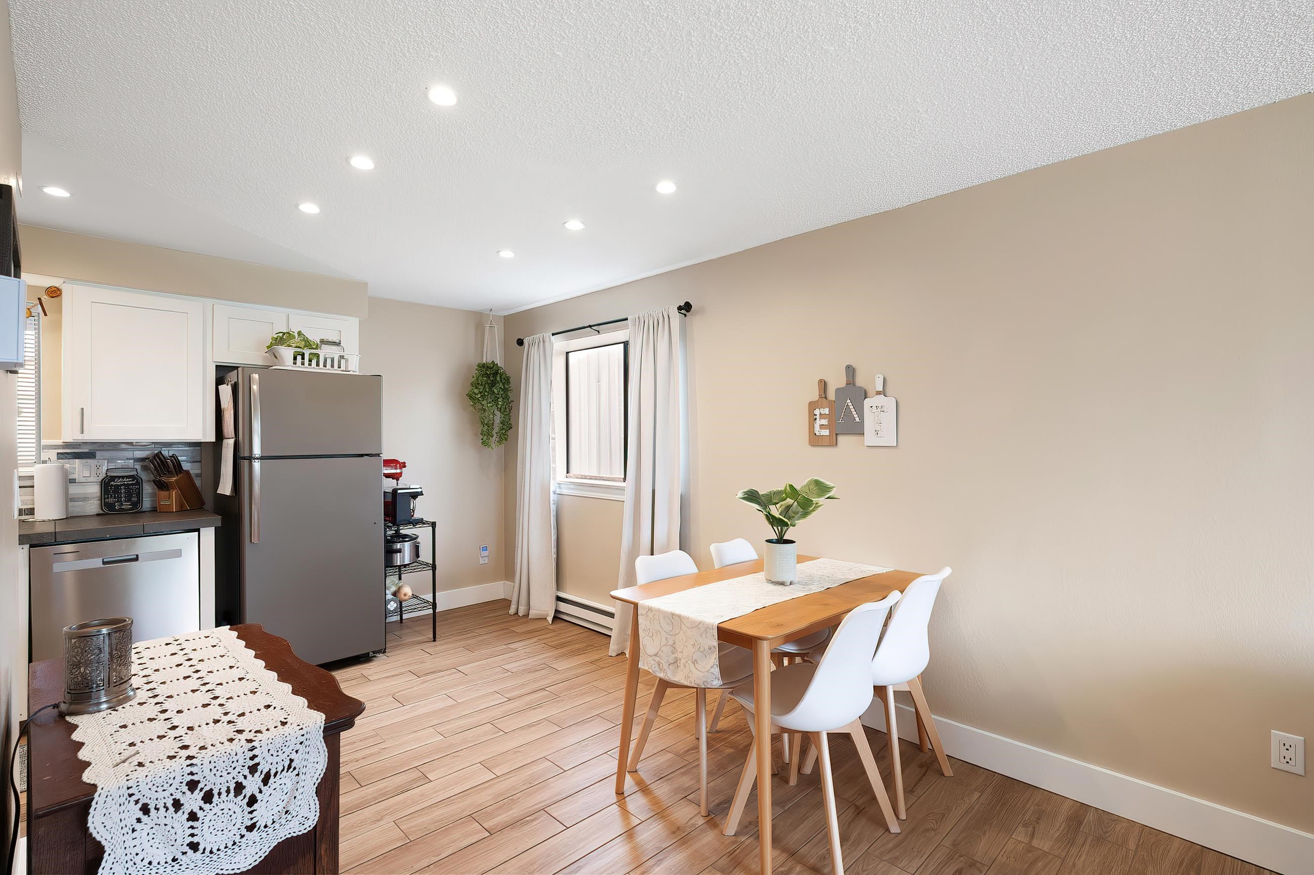 1641 E Crown Ave - Photo 9