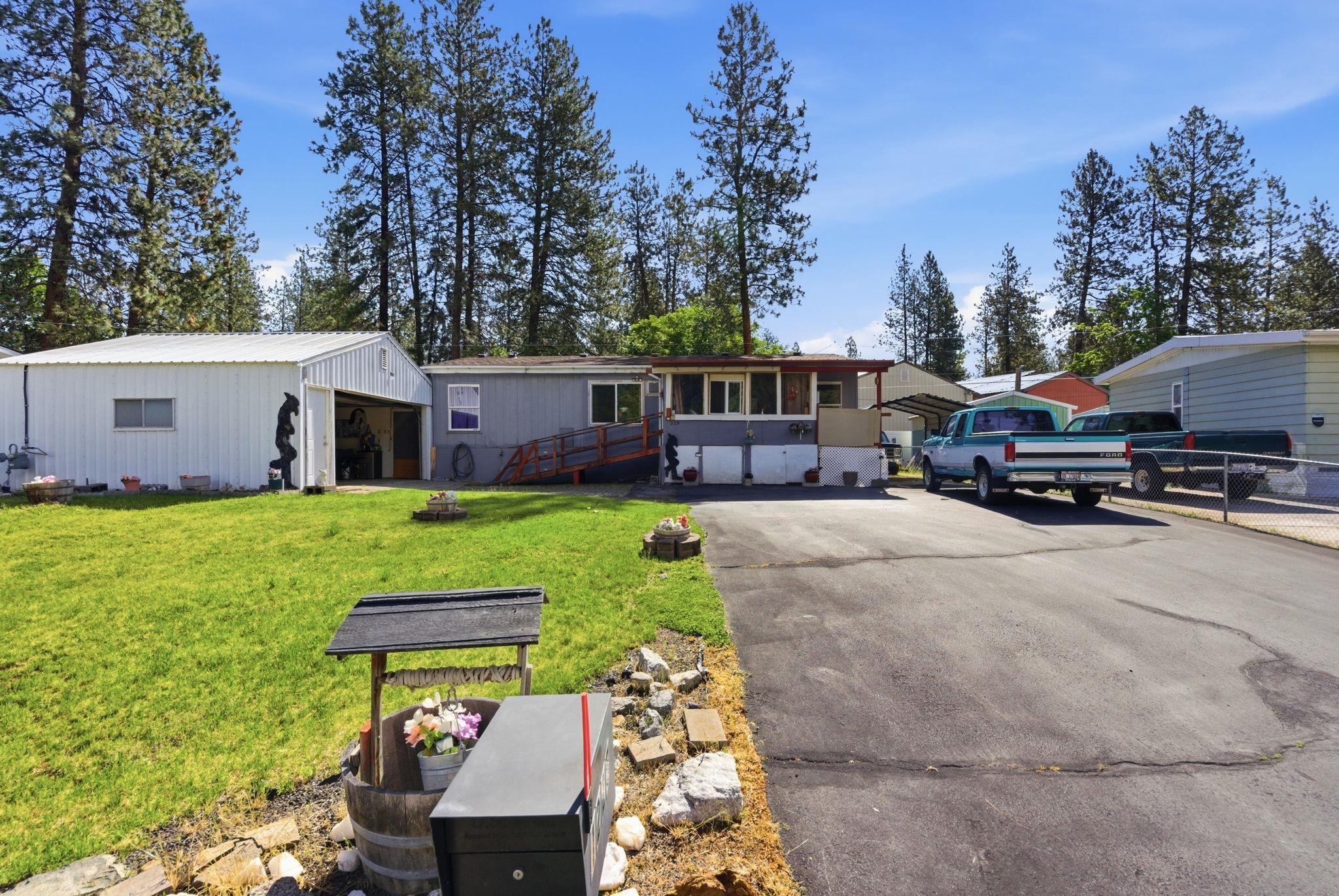 1225 S Dishman Rd - Photo 2