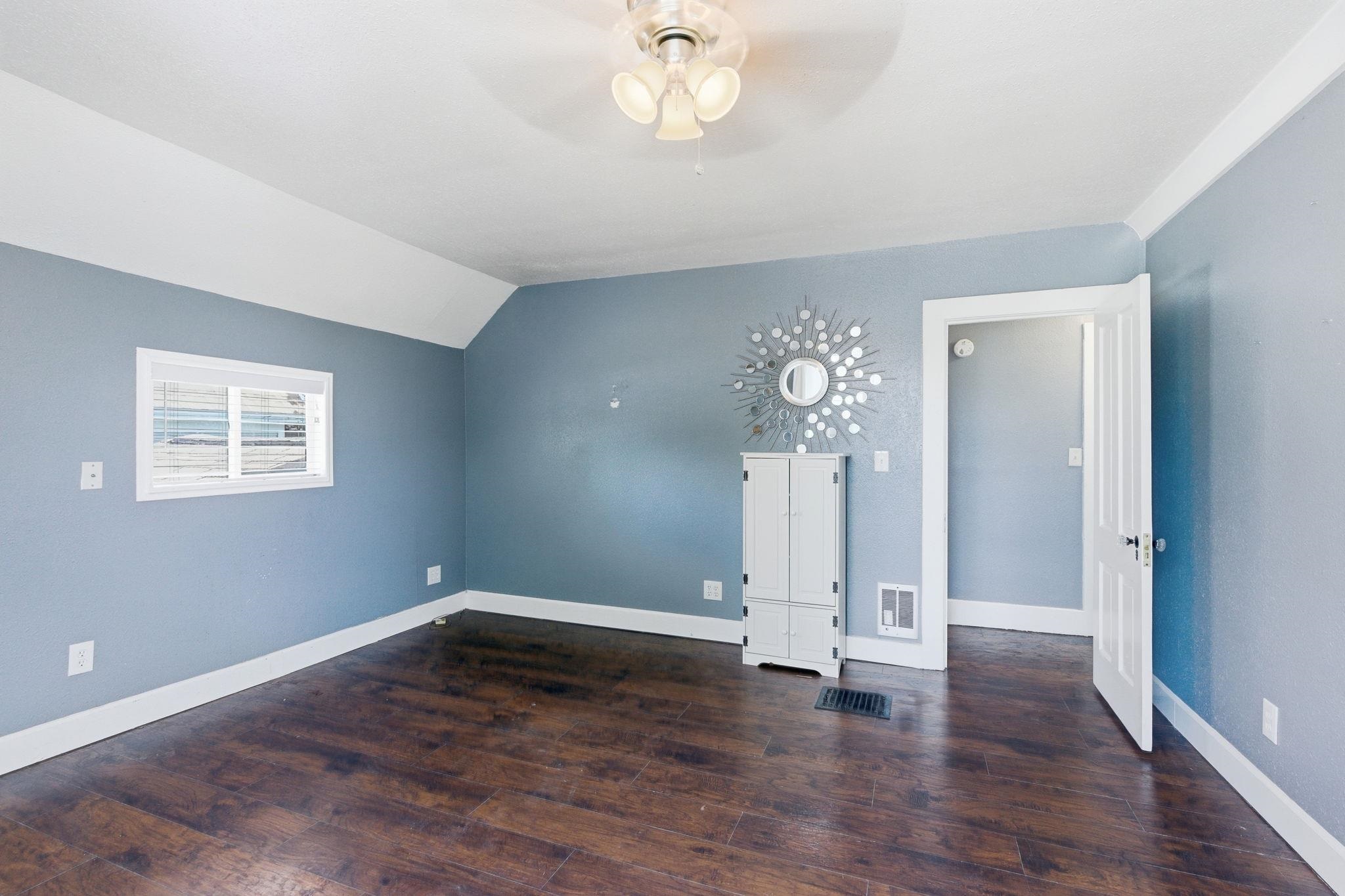 2311 W MALLON Ave - Photo 18