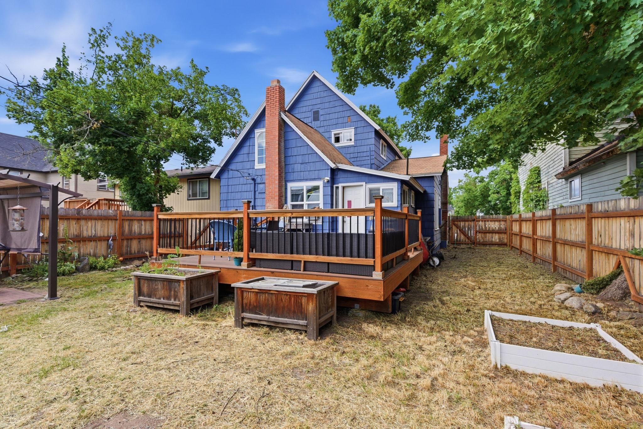 2311 W MALLON Ave - Photo 26