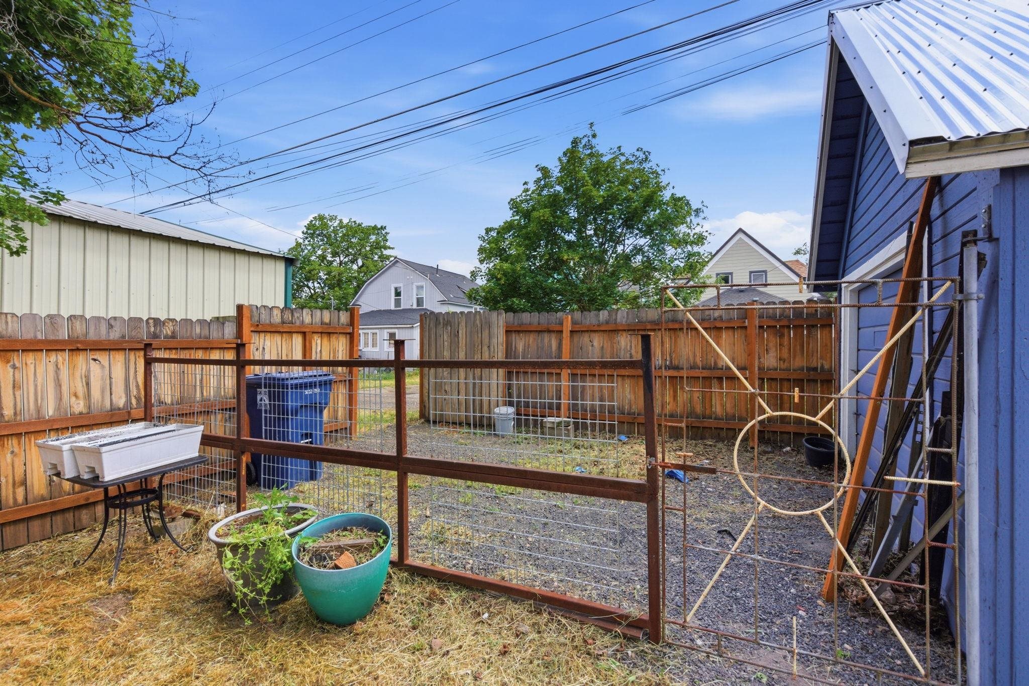 2311 W MALLON Ave - Photo 29
