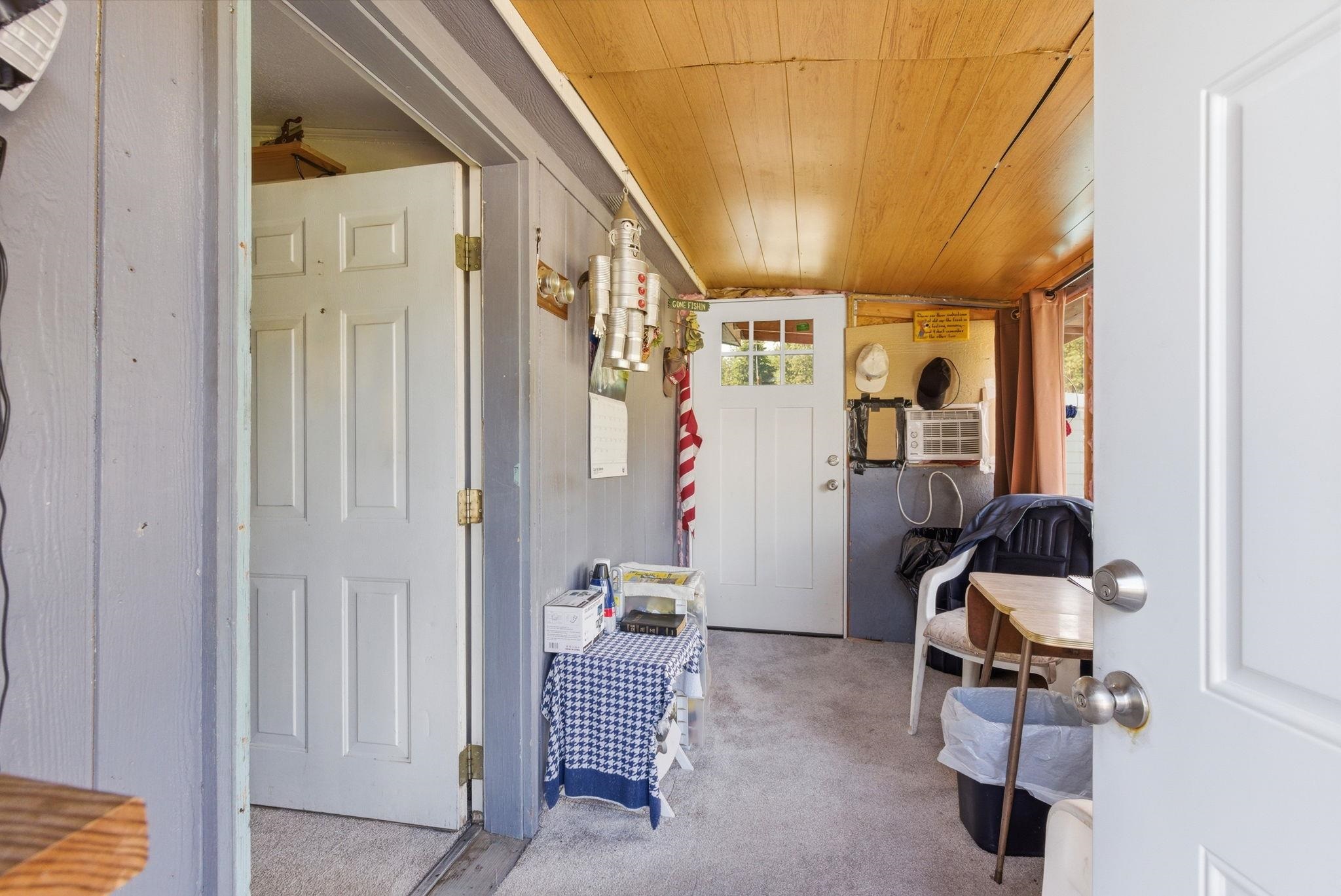 1225 S Dishman Rd - Photo 4