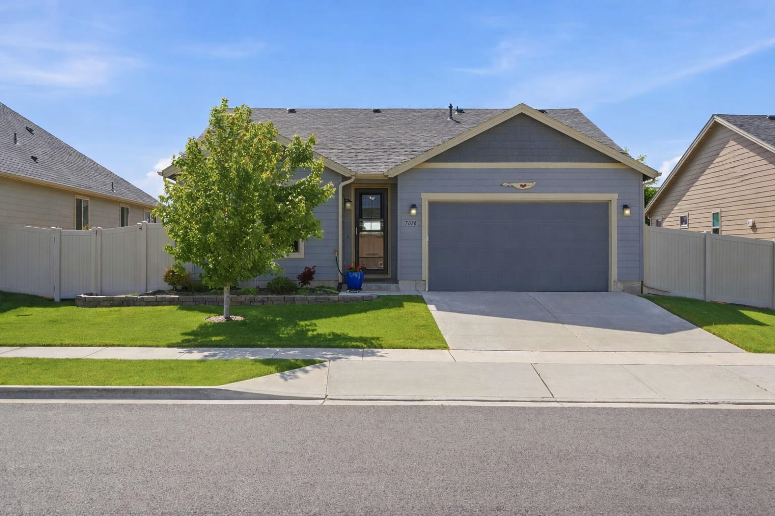 7010 S Harlow Rd - Photo 1