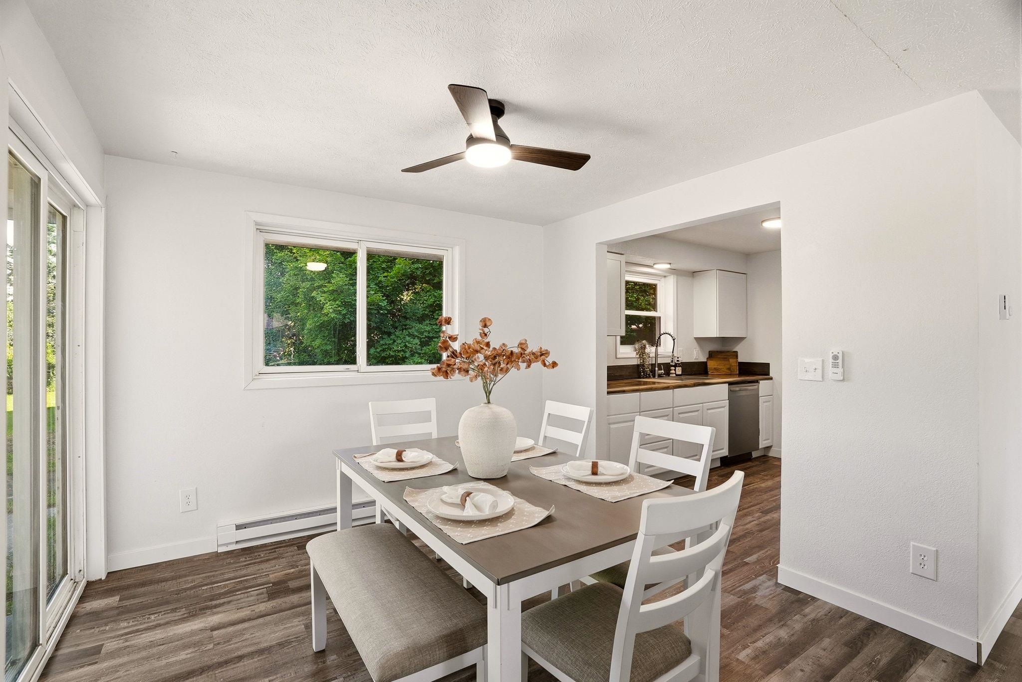1426 E 4th St - Photo 12