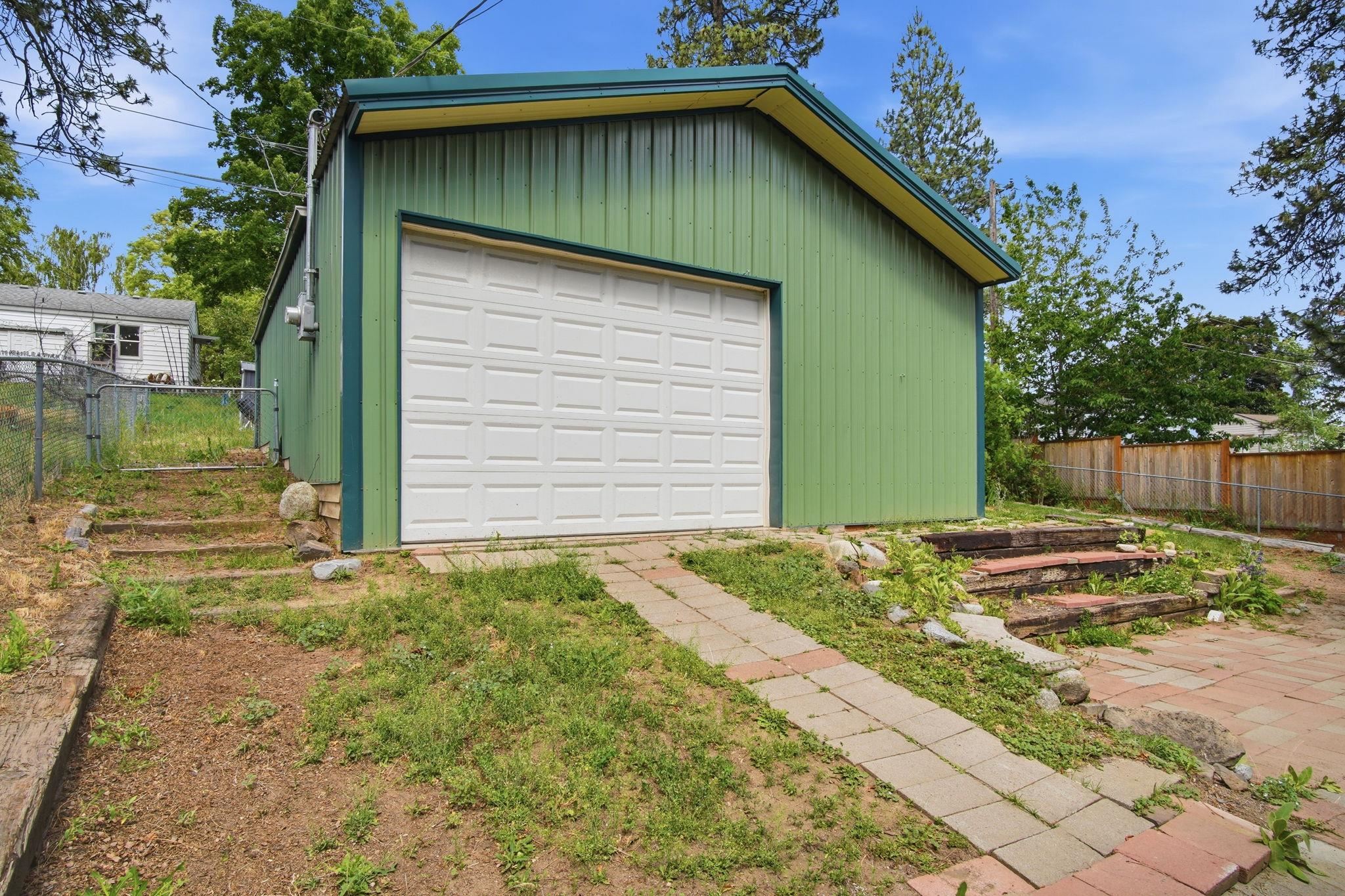 3110 W Trinity Pl - Photo 24