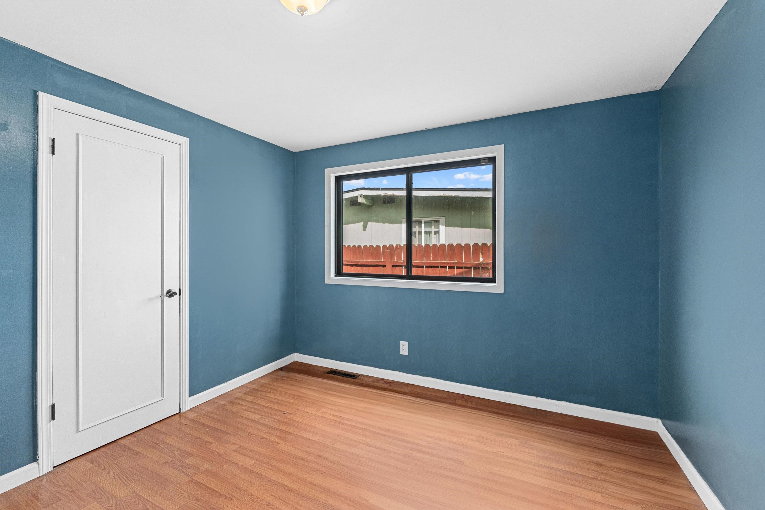 412 E Cozza Dr - Photo 12